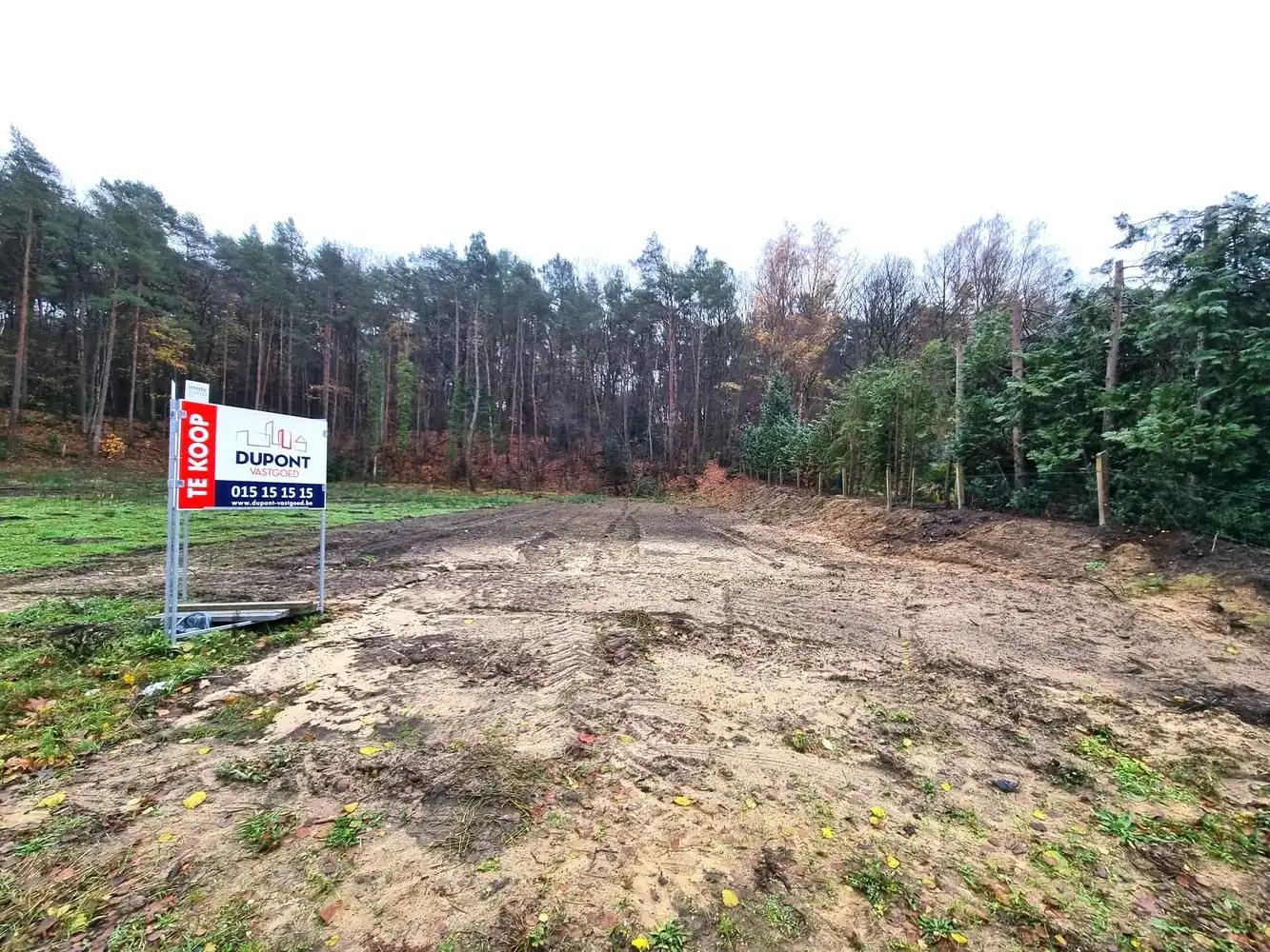 Bouwgrond vrijstaande woning, zuidgericht en zeer rustige ligging met groen boszicht achteraan foto 2
