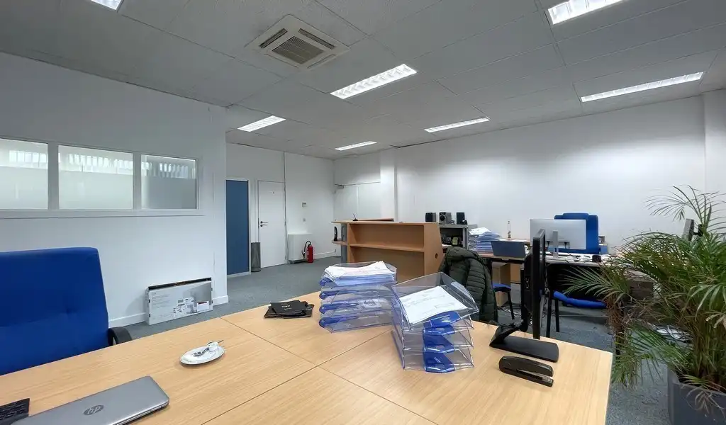 Instapklare kantoren te huur in Kontich foto 8