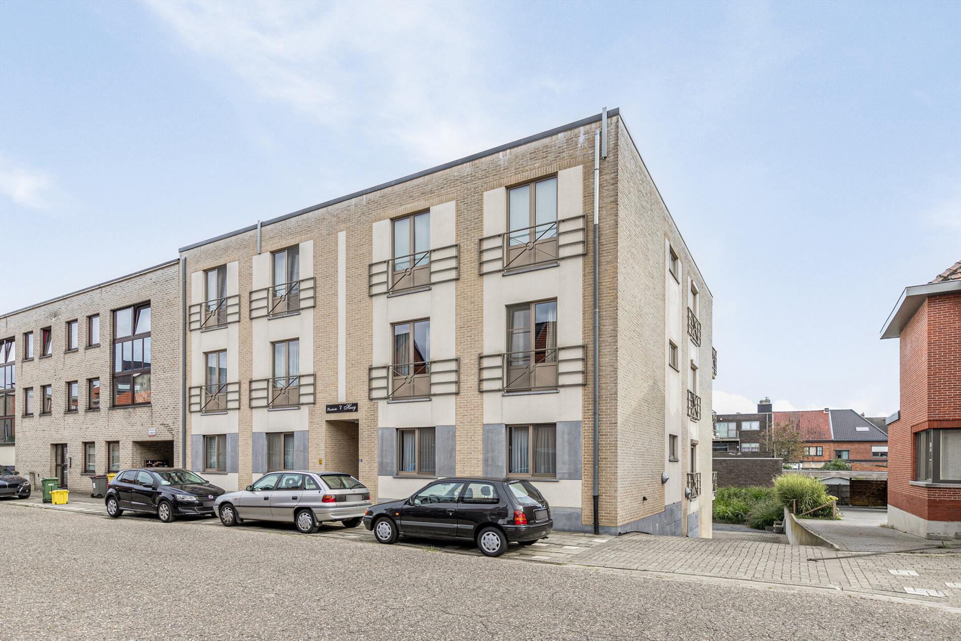 Goed onderhouden ruim (109 m²) ingedeeld appartement met terras in een nette residentie in het centrum. foto 18