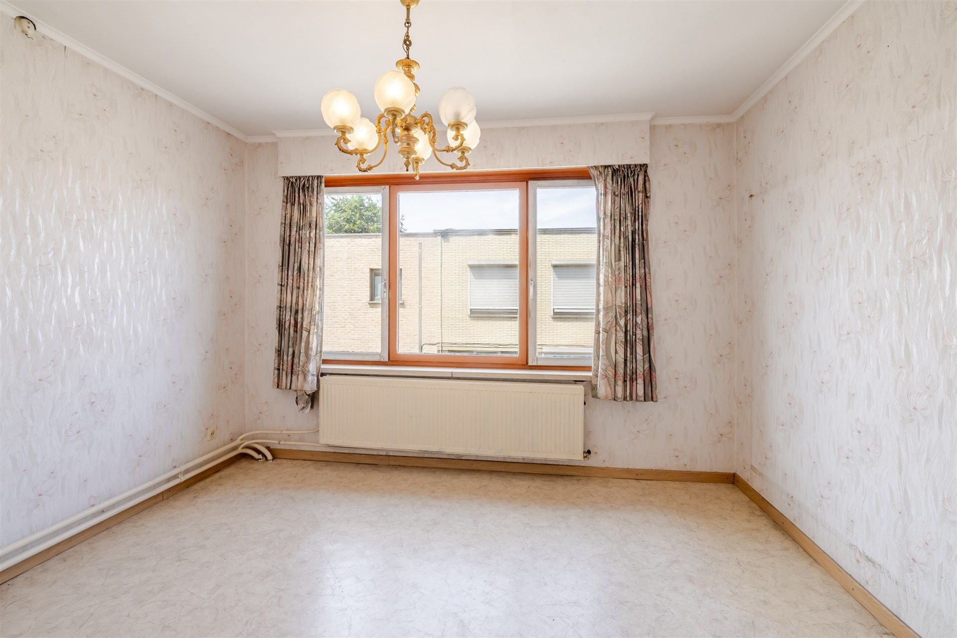 Halfopen renovatiewoning met  verdere mogelijkheden in centrum Wetteren foto 16