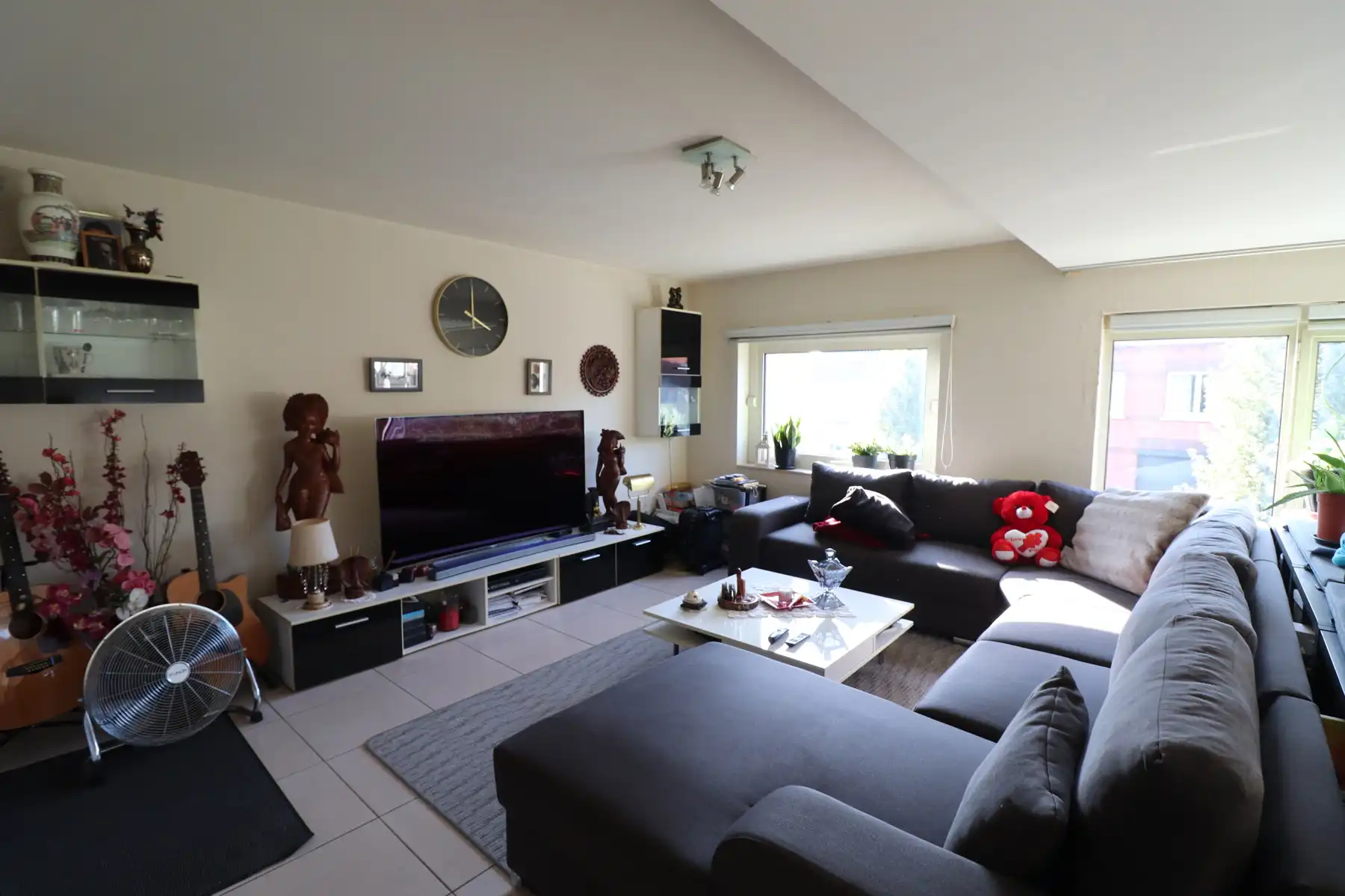 Ruim 2-slaapkamerappartement met lift, groot terras en ondergrondse autostaanplaats in het centrum van Baarle-Hertog foto 7