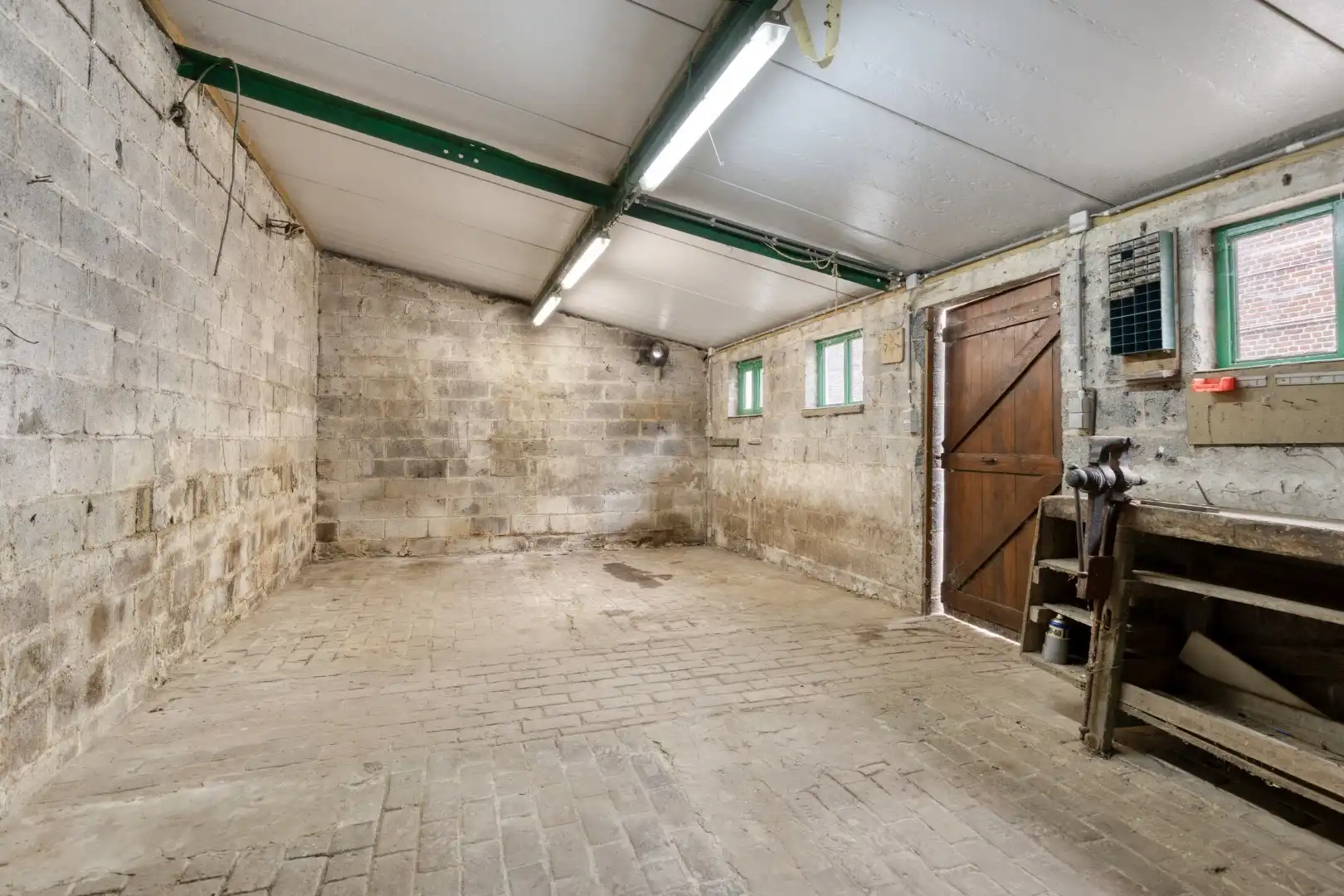 Mogelijkheid om te splitsen in 2 woningen - Half open bebouwing (hoeve) met 5 slaapkamers, tuin, terras en zeer ruime garage in Oorbeek (Tienen)! – EPC 730 kWh/ foto 21