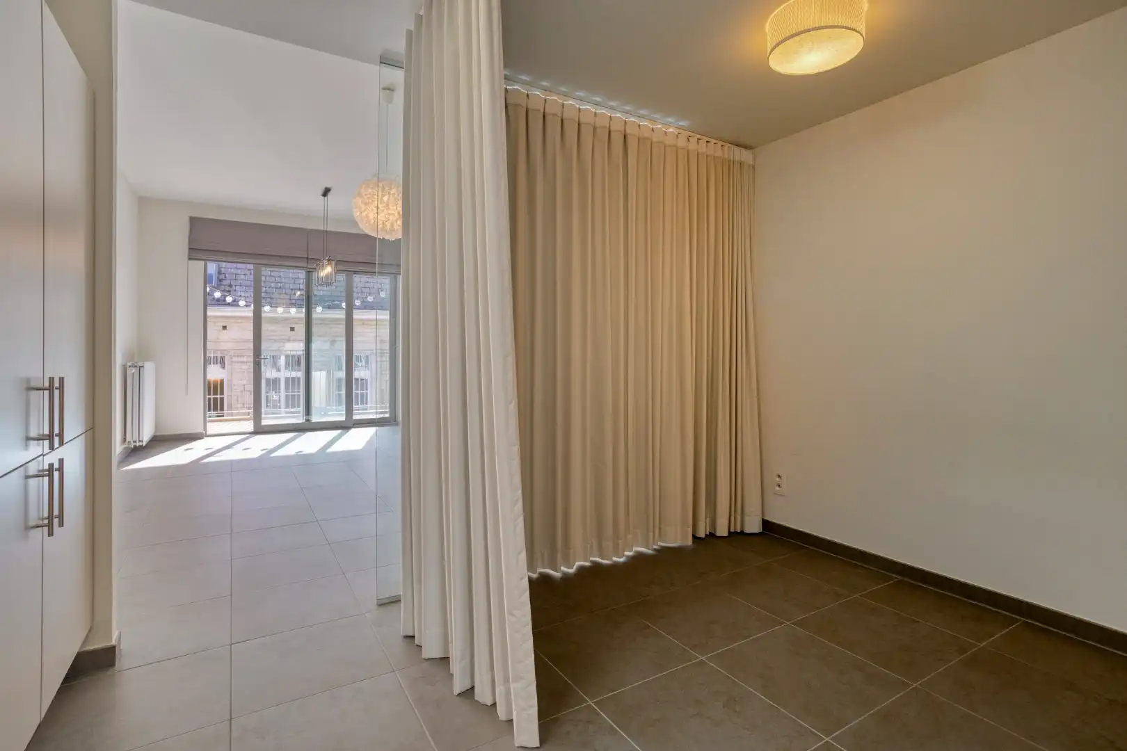 Studio met ruim terras, ondergrondse autostaanplaats en private kelderberging in Leuven! - EPC 60 kWh/m² - bewoonbare opp. 47 m² foto 12