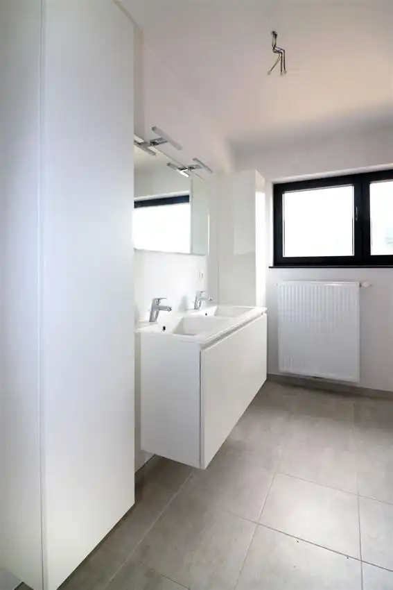 Niewbouwwoning met 3 slpk, tuin, gunstige ligging foto 23