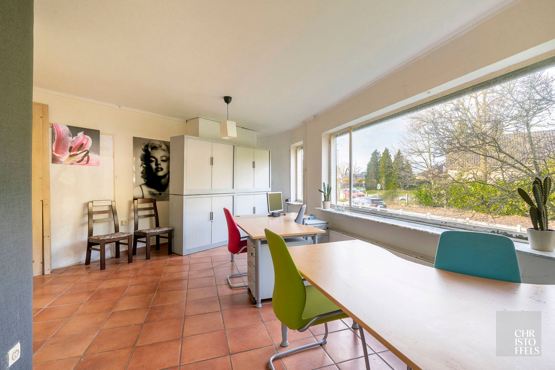 Te renoveren woning met 3 slaapkamers op ruim perceel van 1.085 m² foto 9