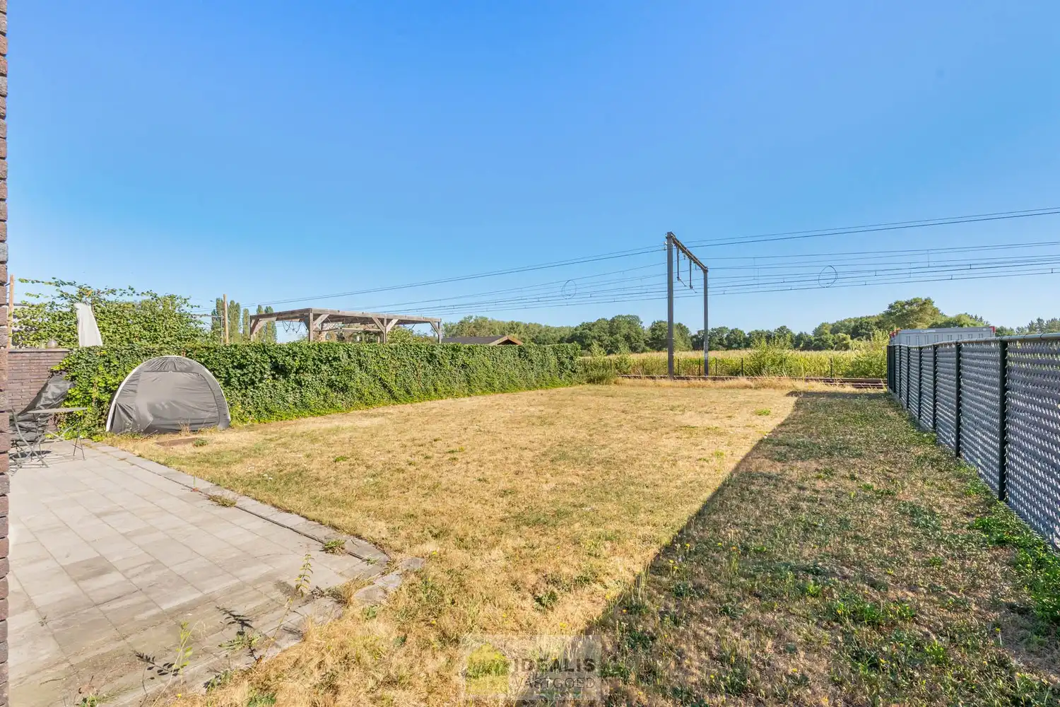 IDEALIS VASTGOED – GELIJKVLOERSE KANTOORRUIMTE OP EEN ZICHTLOCATIE IN DIEPENBEEK! Deze gelijkvloerse kantoorruimte van + - 105m is gelegen langs de Steenweg in Diepenbeek en heeft ruim voldoende parkeergelegenheid op eigen terrein. De perfecte zet voor zij die op zoek zijn naar een interessante kantoorruimte/handelsruimte op een zichtlocatie! foto 15