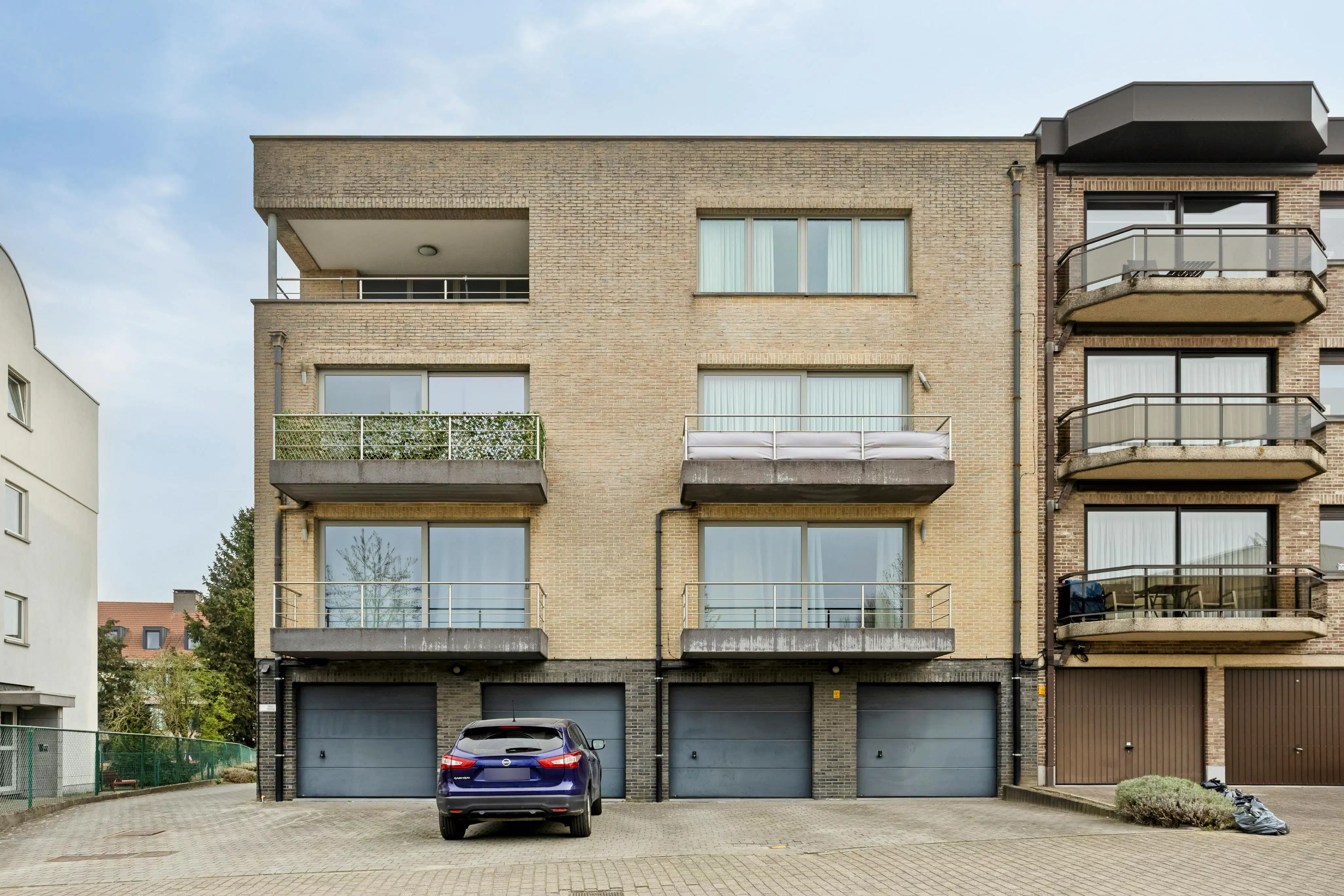 Centraal gelegen opbrengstgebouw met 5 appartementen in Centrum Strombeek-Bever foto 2