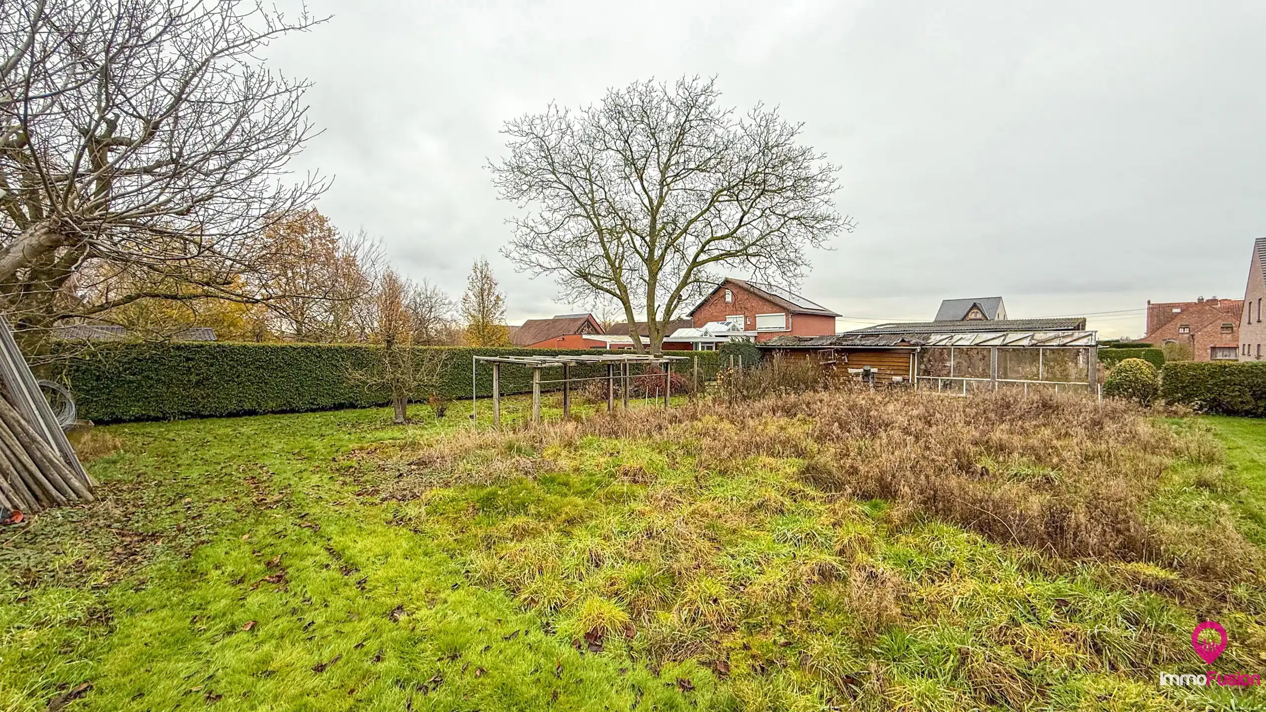 Bungalow met grote werkplaats en weide op 42 are in Alken foto 38