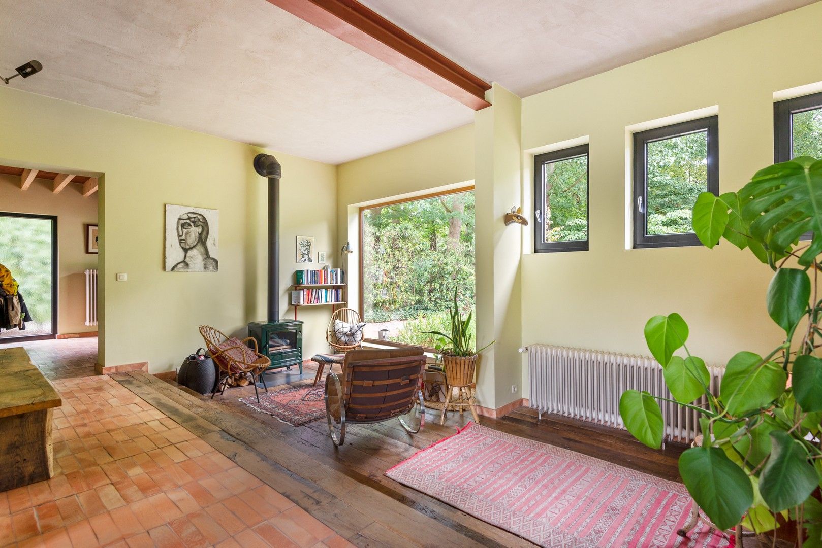 Stijlvolle, vrijstaande villa met zonnige tuin en zwemvijver foto 9