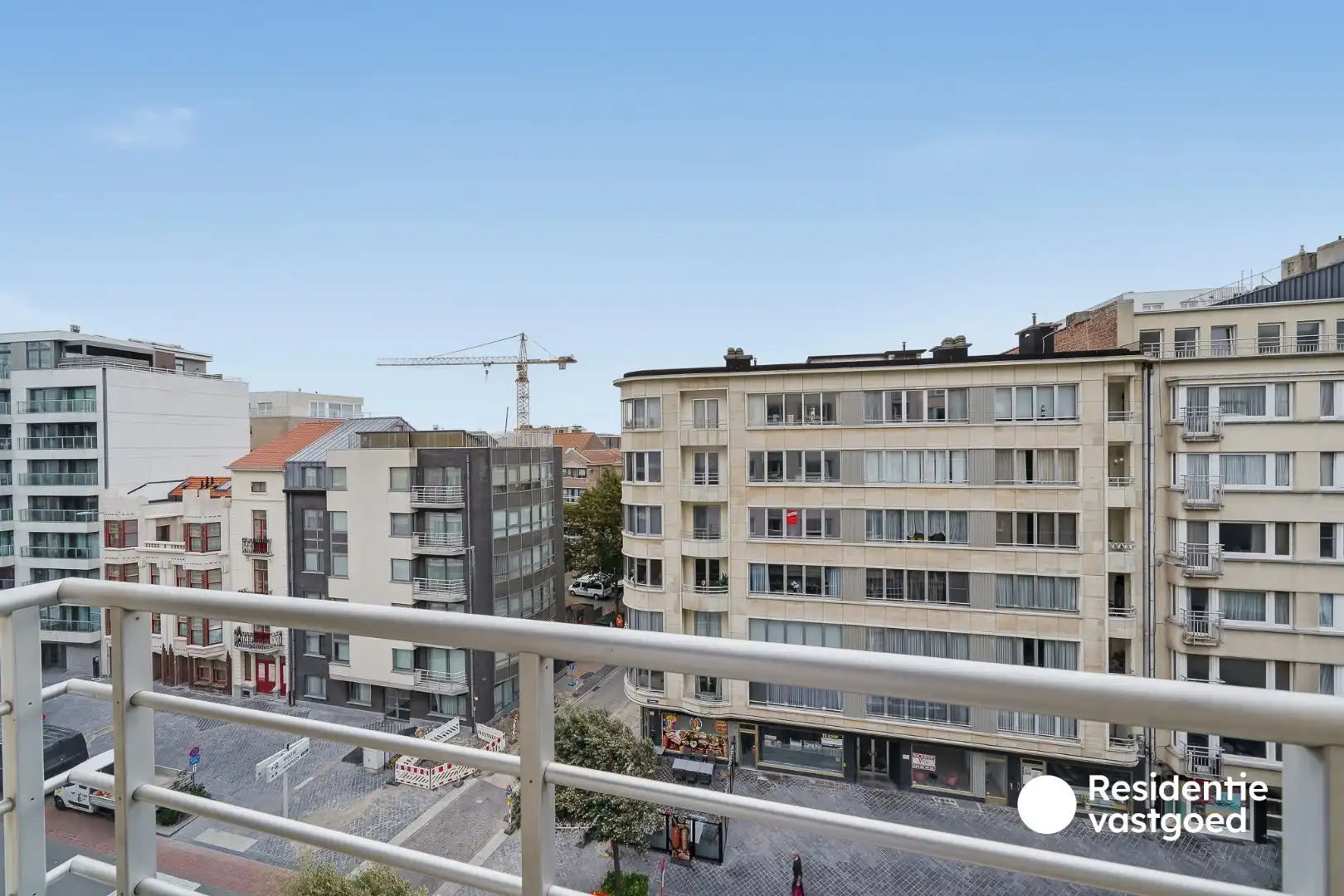 Ruim appartement met 2 slaapkamers op topligging in Oostende foto 2
