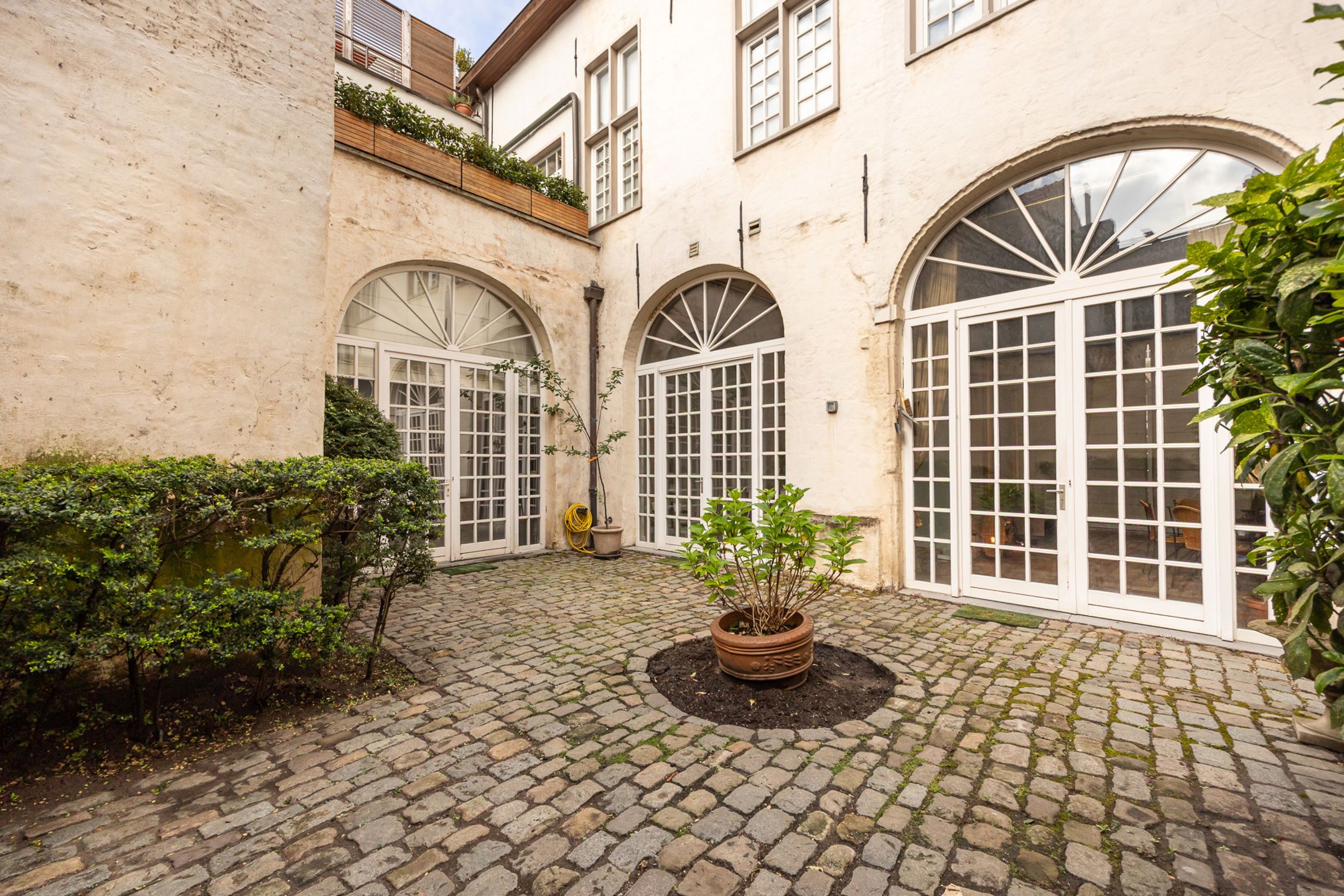 ANTWERPEN CENTRUM -  Gelijkvloers appartement met stadstuin foto 4