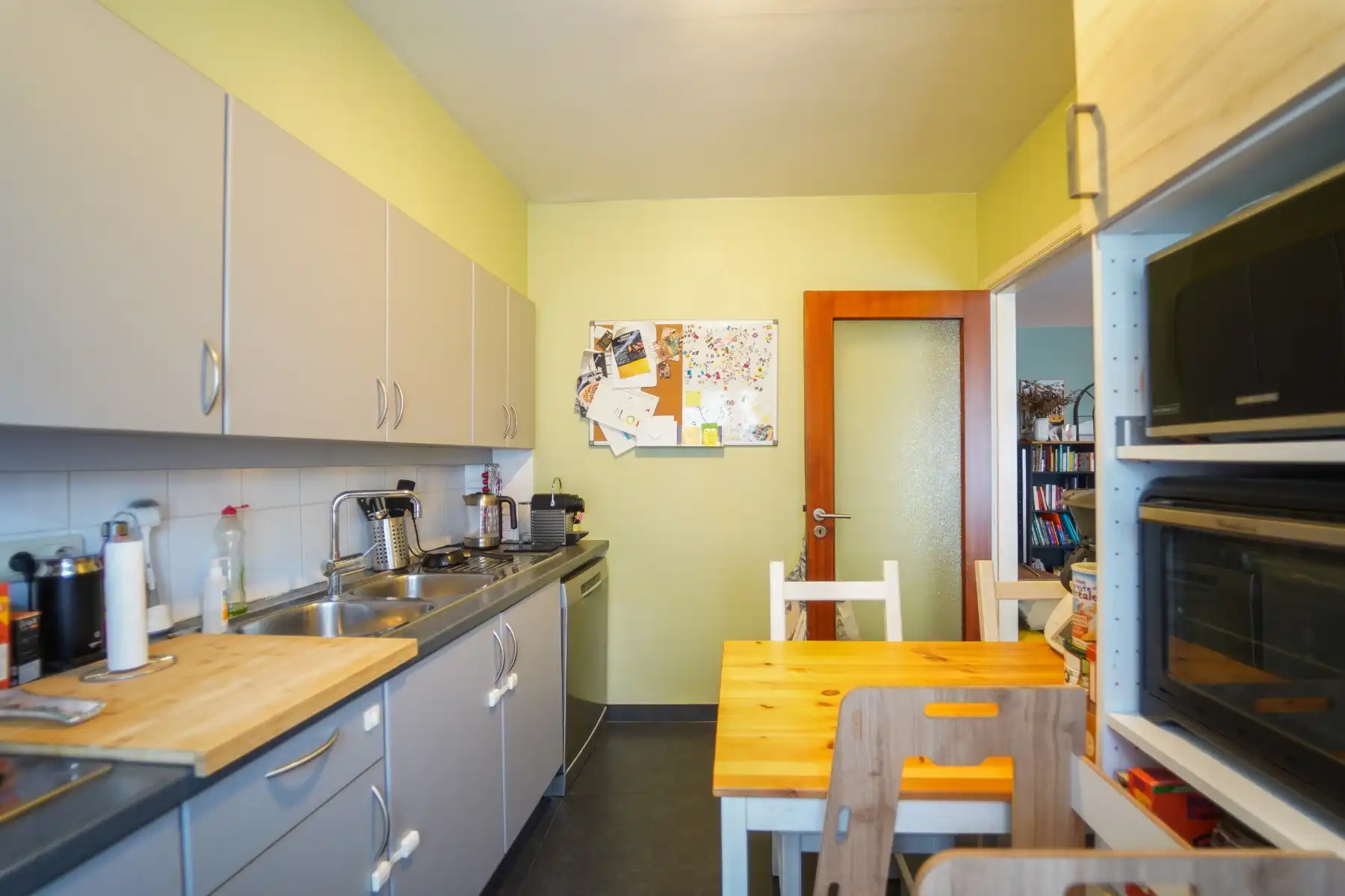 Appartement met 2 slaapkamers en terras in Gent foto 3