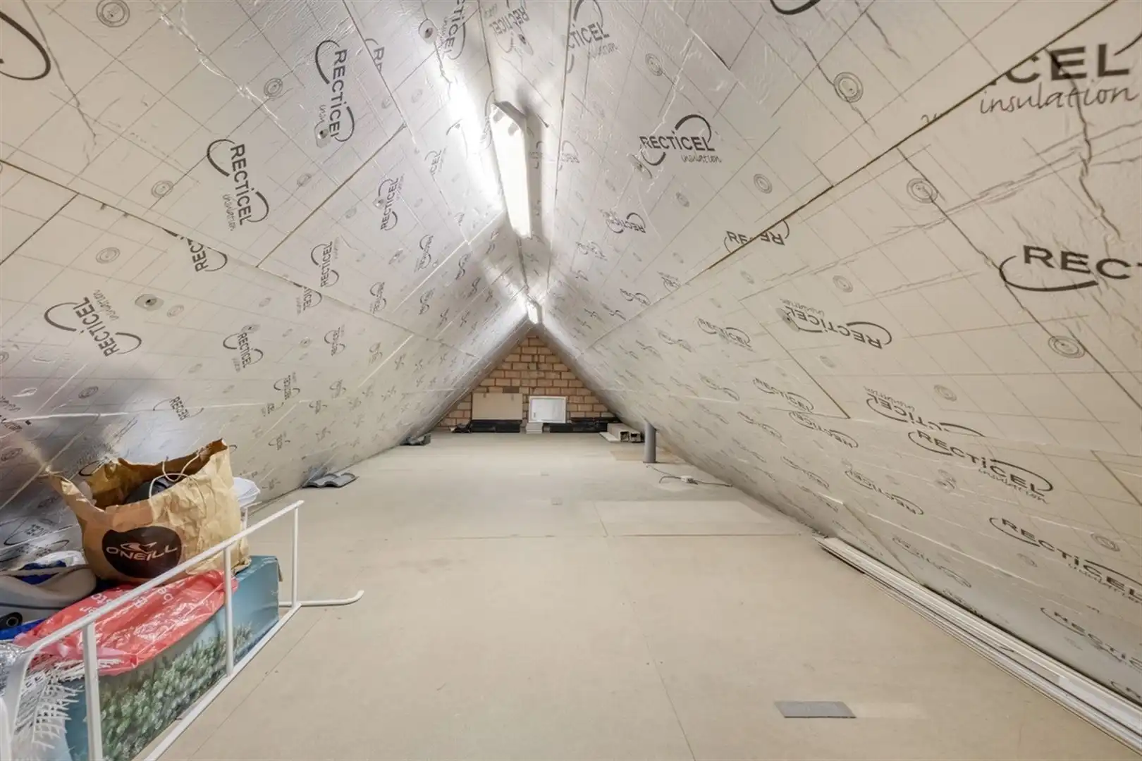 Verzorgde woning met 3 slpk en garage foto 30