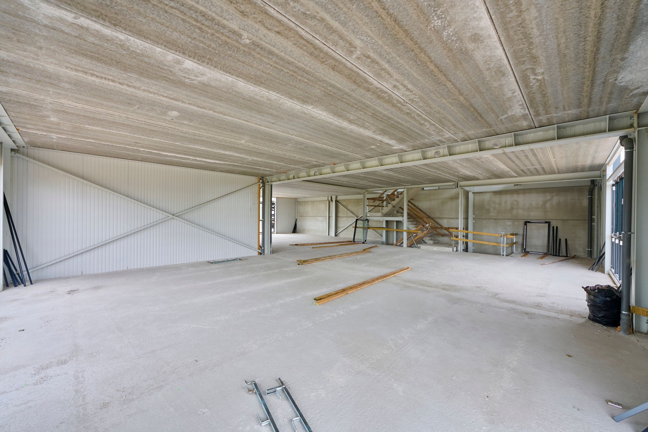 TE KOOP GENK: KMO-unit | kantoren | woonst - Kompellaan foto 26