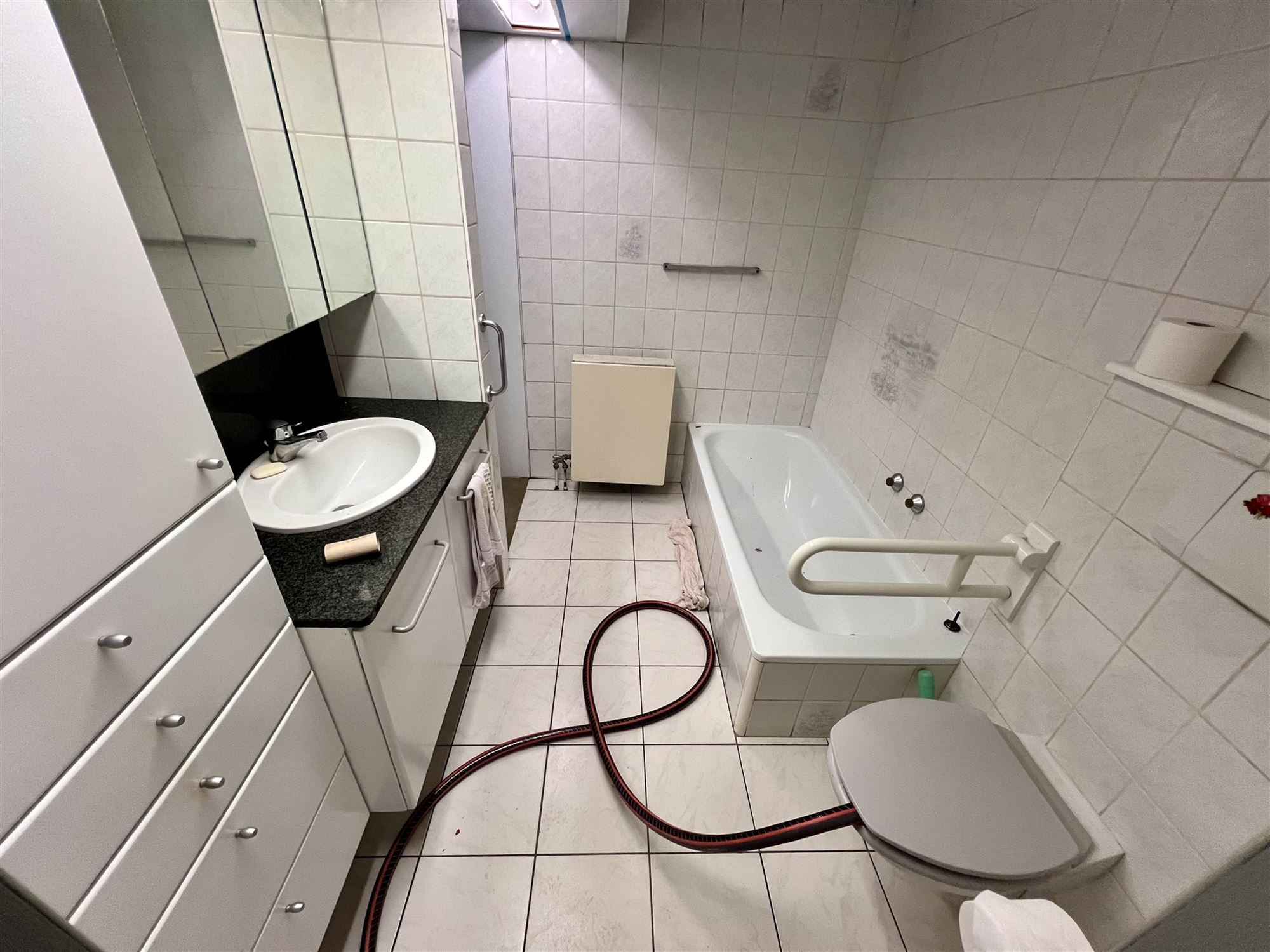 Gelijkvloers op te frissen pareltje te koop in Baarle-Hertog foto 17