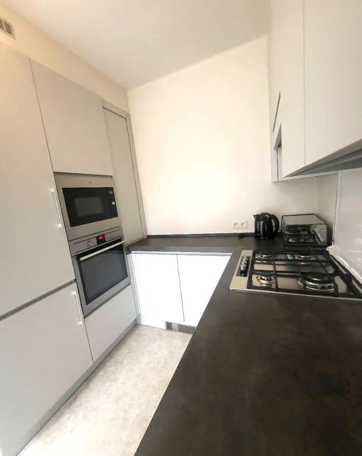 Ruime tweegevelwoning met garage en stadstuin aan de rand van Brussel. foto 7