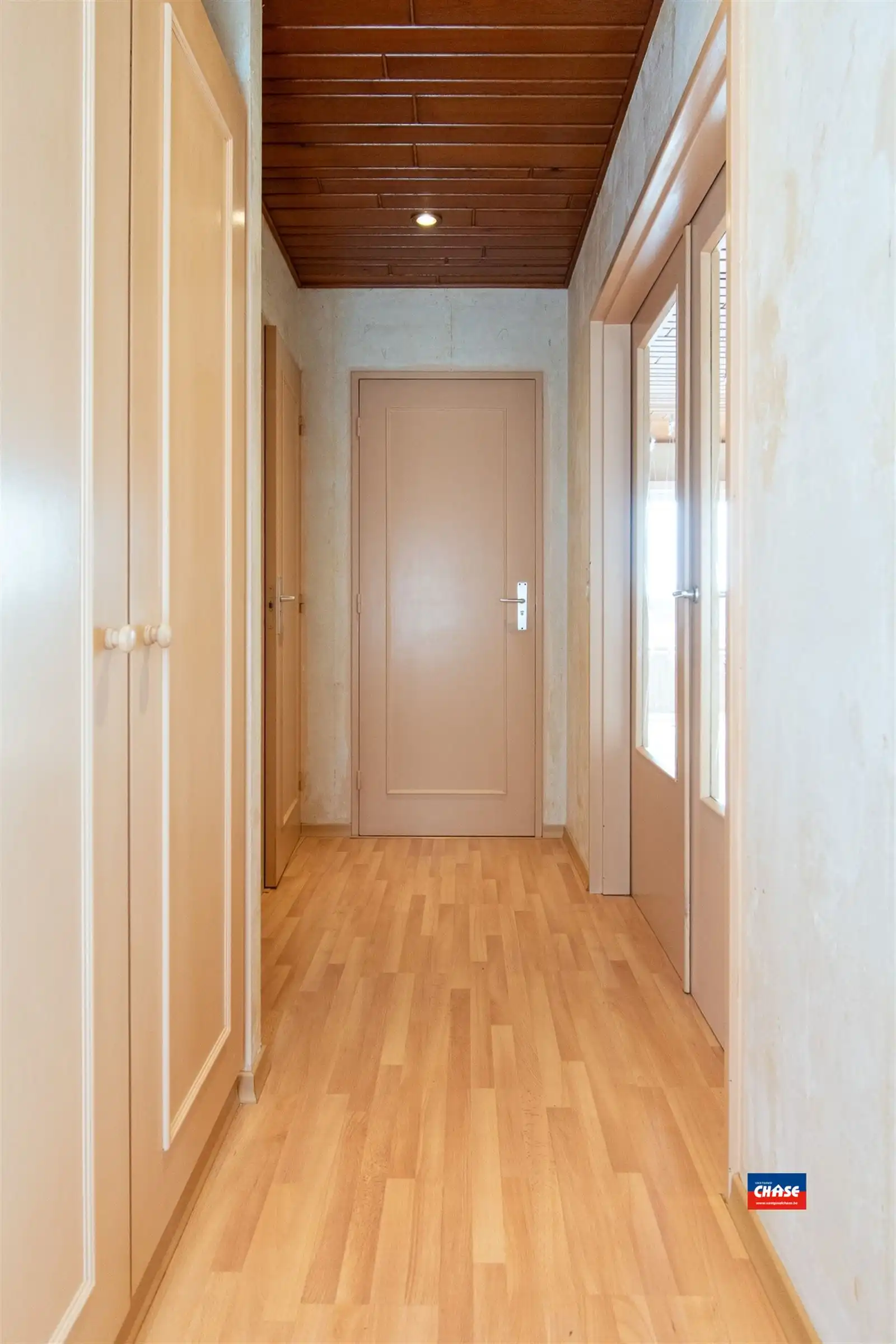 Appartement met 2 slpks, terras en kelder  foto 9