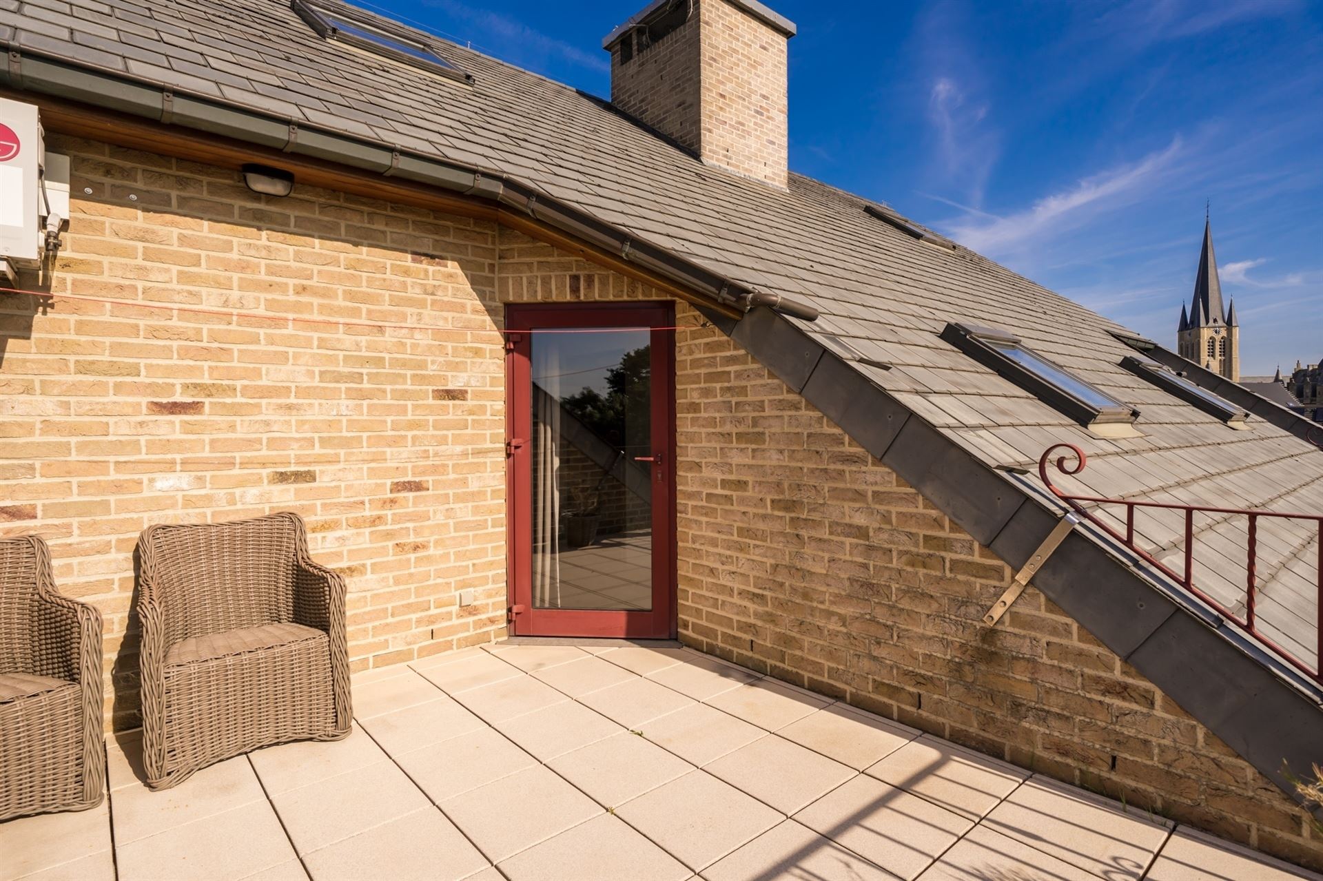 Duplex appartement met 2 slaapkamers, zonnig terras en garagebox foto 13