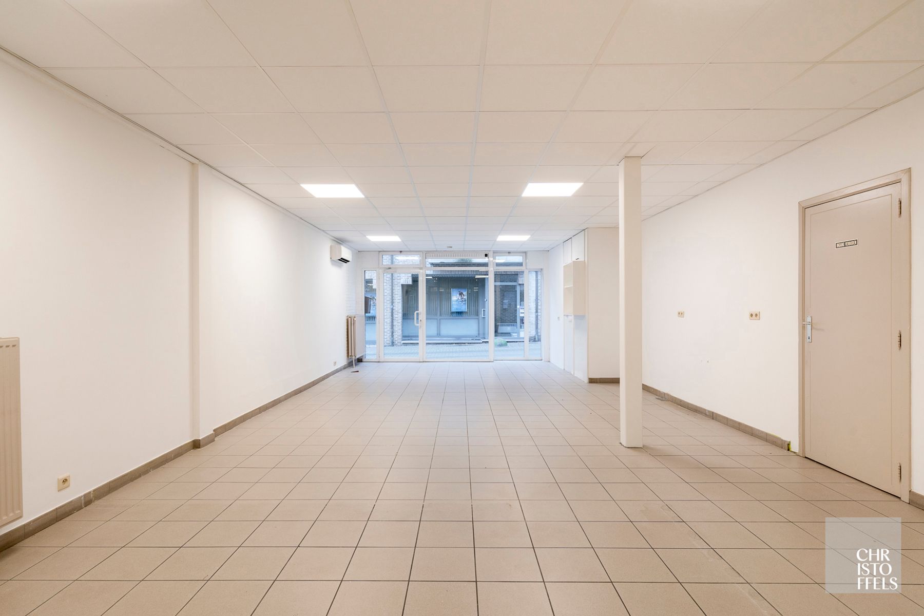 Commerciële ruimte van 82m² in het centrum van Lanaken!   foto 6