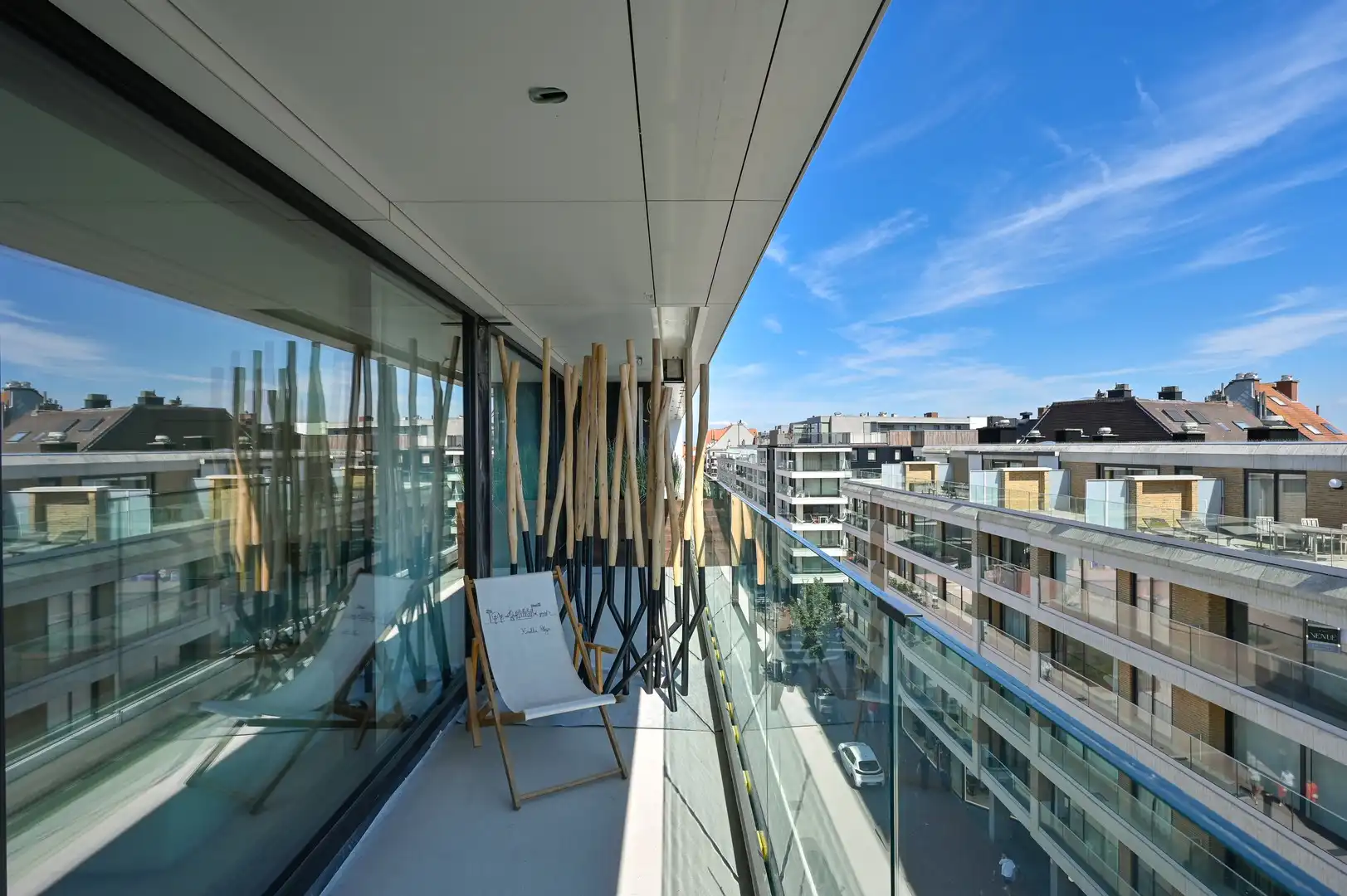 Volledig gerenoveerd appartement met zuidgericht terras heel centraal gelegen op de Kustlaan. foto 5