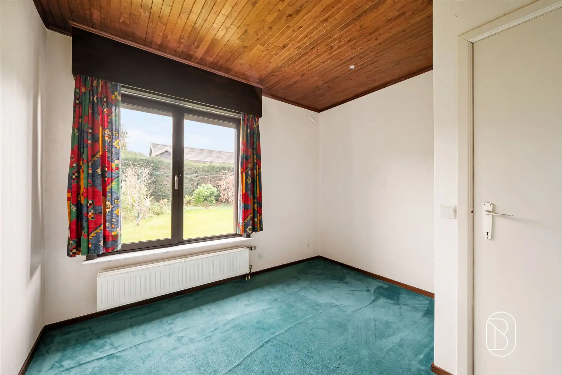 Bungalow met 3 slk, garage en tuin op rustige ligging! foto 13