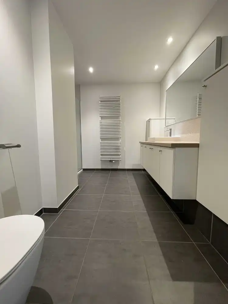 Recente gezinswoning vlakbij het centrum van Genk foto 16