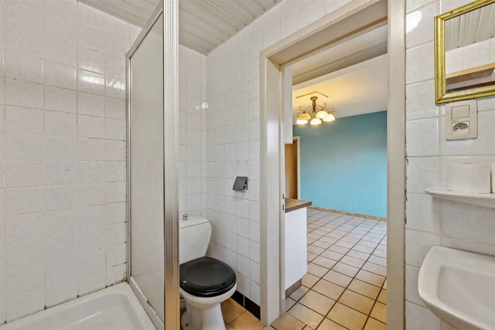 OPBRENGSTEIGENDOM MET 2 WONINGEN foto 17