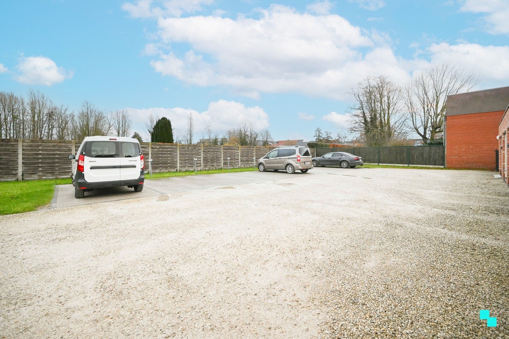 Duplexappartement nabij centrum Oostrozebeke foto 15