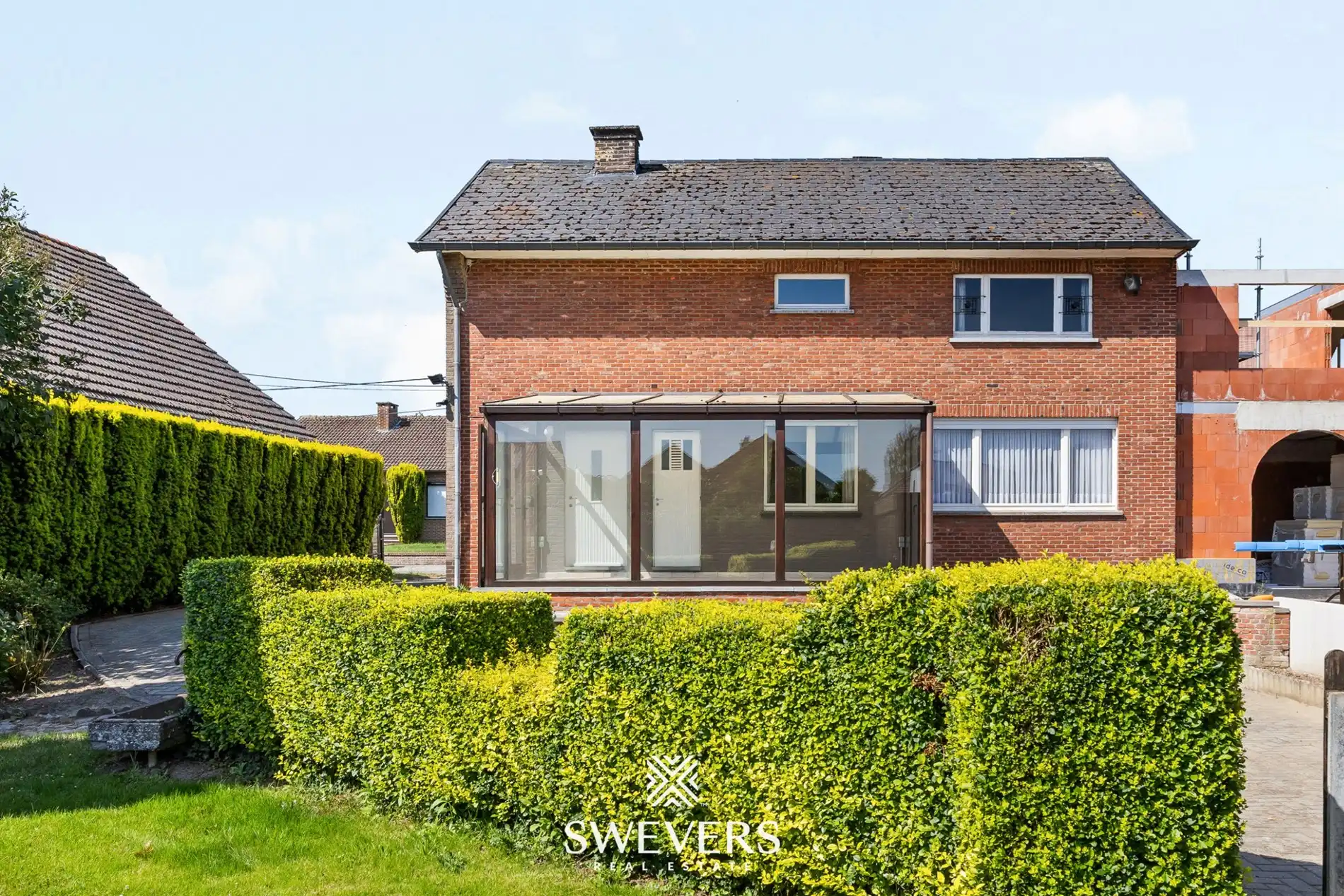 Op te frissen gezinswoning met 4 slaapkamers en veel potentieel foto 38