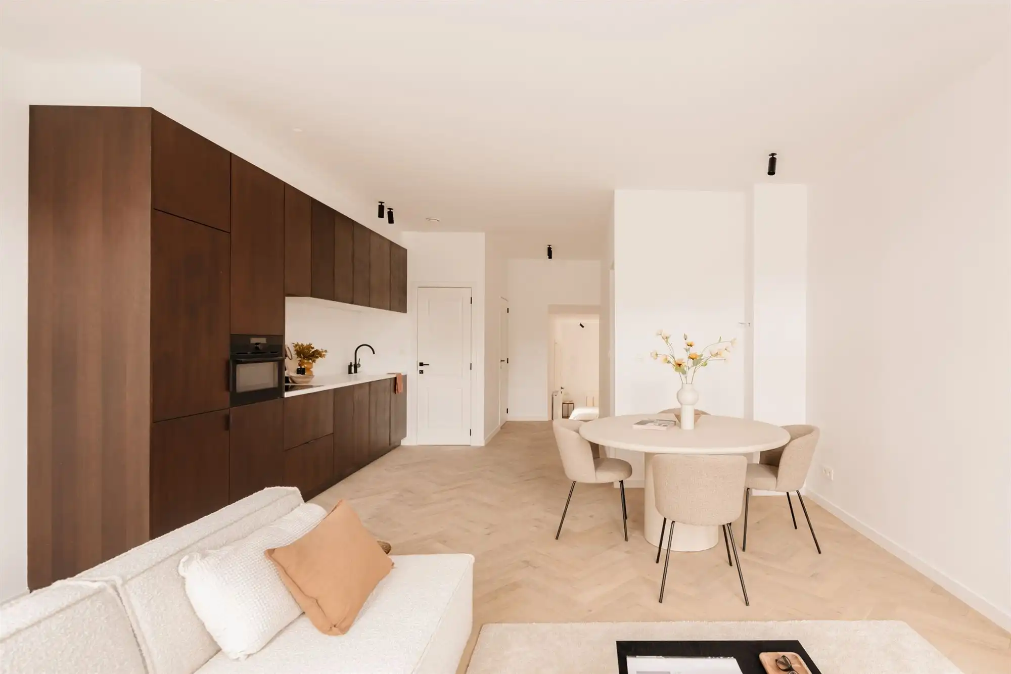 Energetisch gerenoveerd appartement met ruim terras foto 9