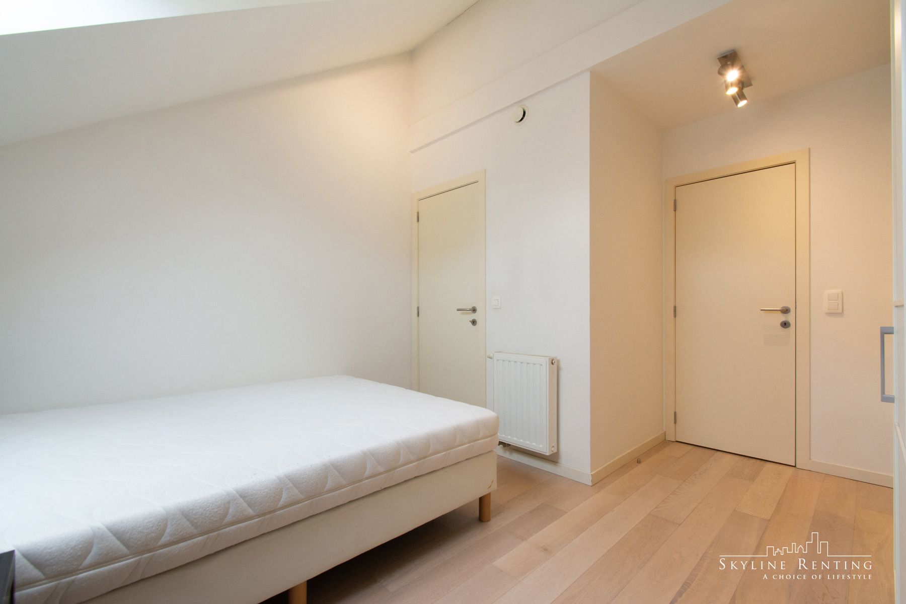  Mooi 2 verdieping appartement + 3K + terras (Europese wijk) foto 10
