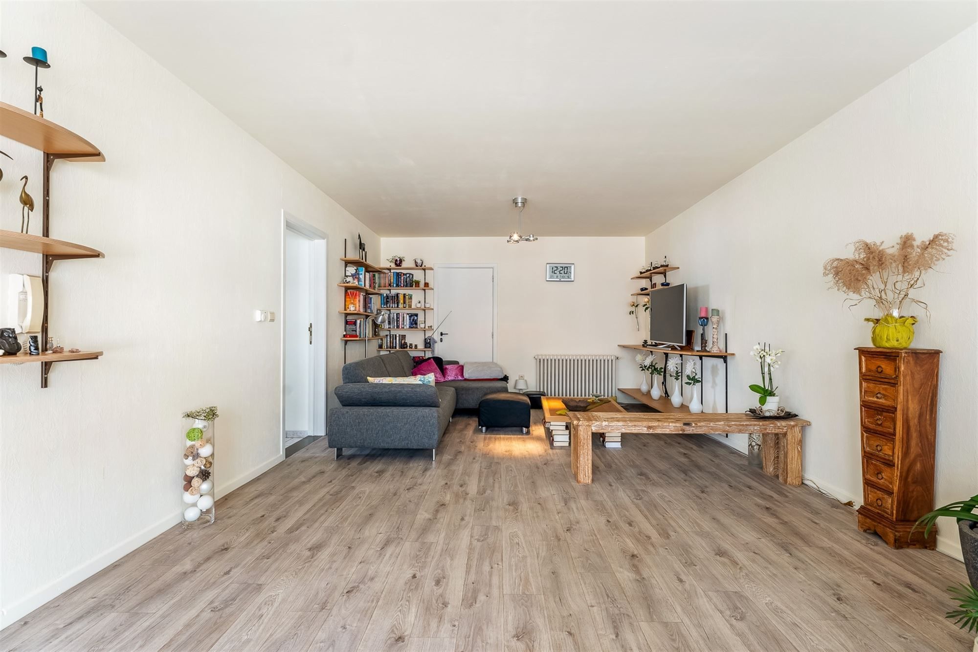 OP TE FRISSEN APPARTEMENT (110M²) MET 2 SLAAPKAMERS EN BIJHORENDE GARAGE IN DE NABIJHEID VAN LEOPOLDSBURG CENTRUM foto 4