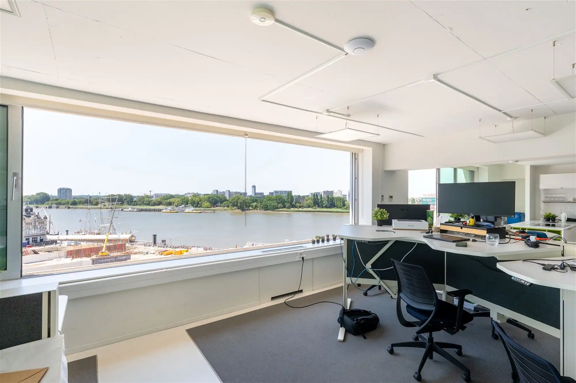 Kantoorruimte op 8ste verdieping in de Nordic Building. foto 10