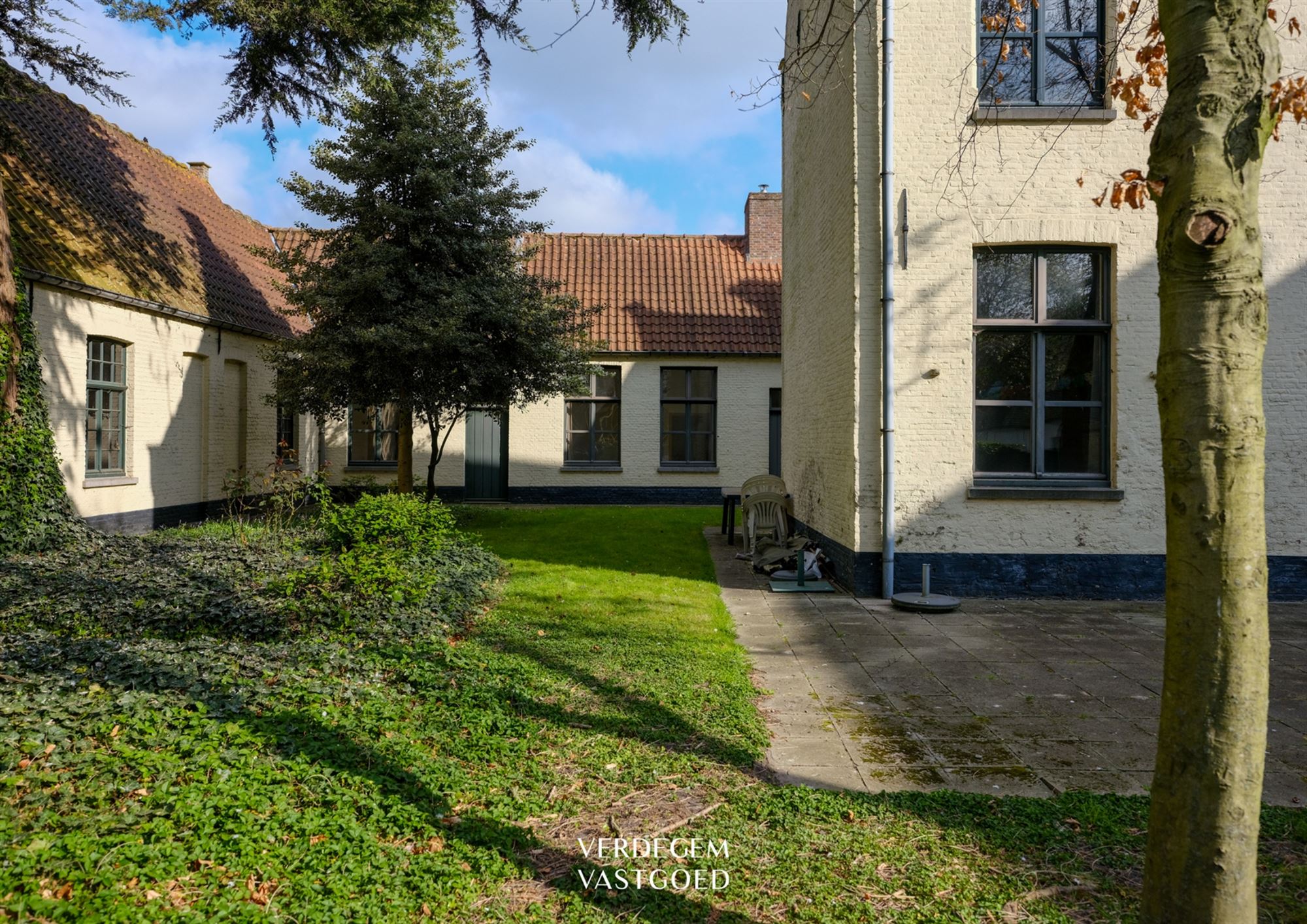 Te herbestemmen historische site 'Godshuizen Van Volden': uniek project met mogelijkheden foto 4