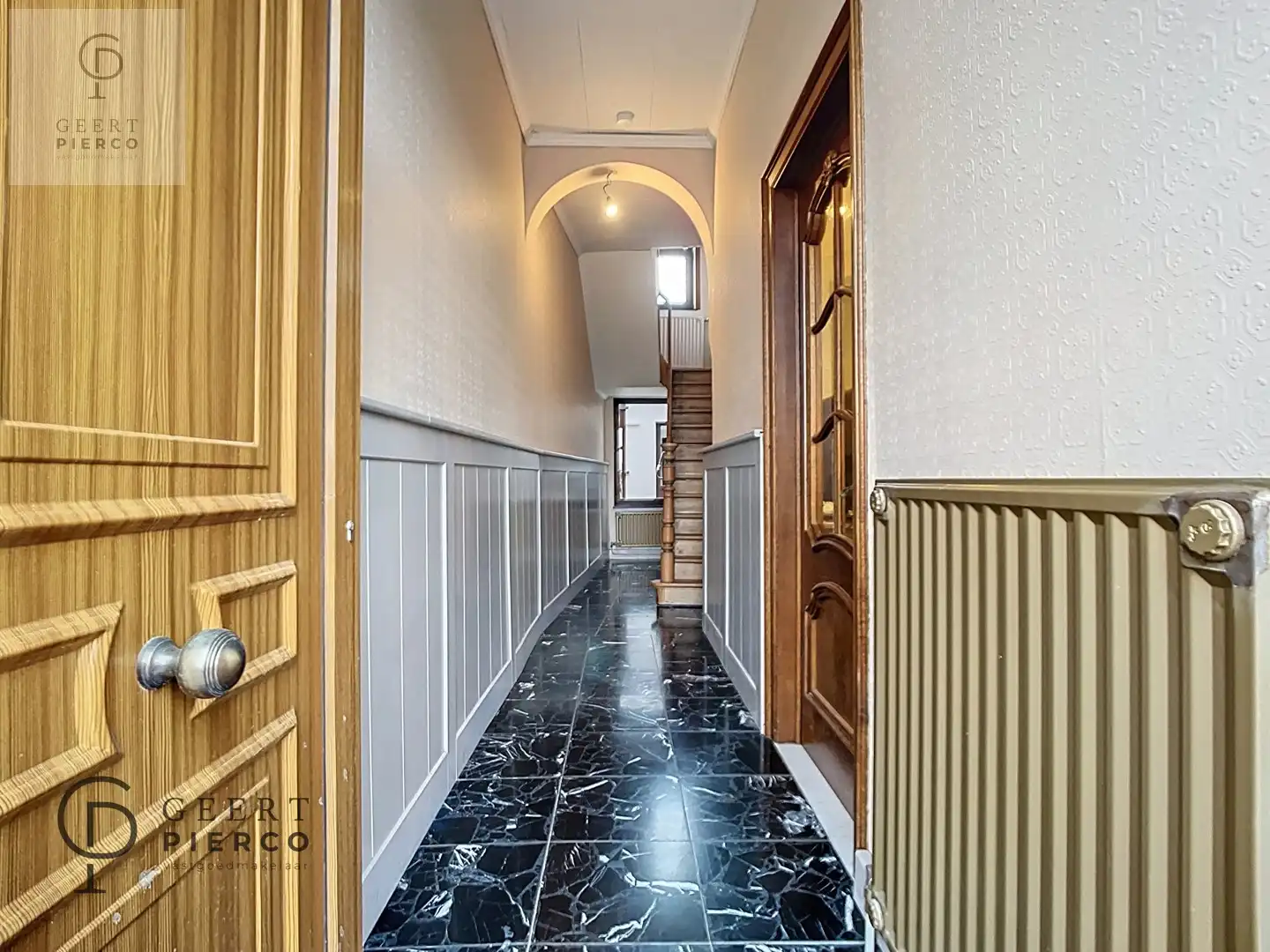 Gezellige gezinswoning met charme en potentieel foto 2