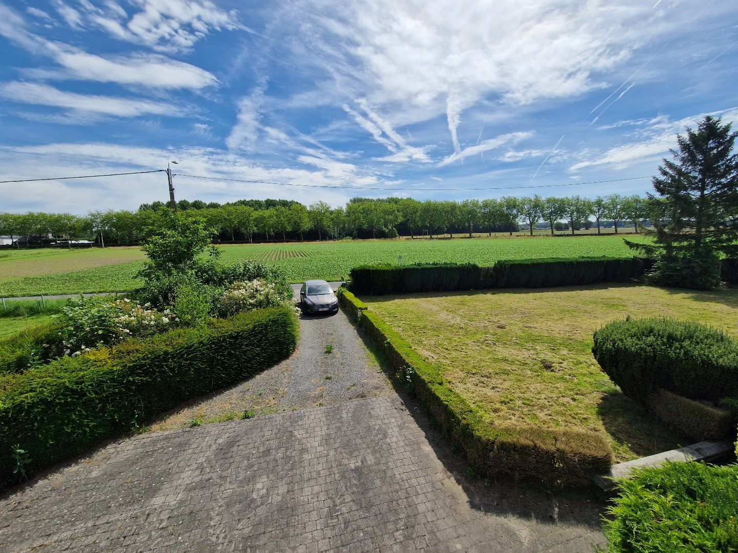 Landelijk en rustig gelegen ruime woning foto 26