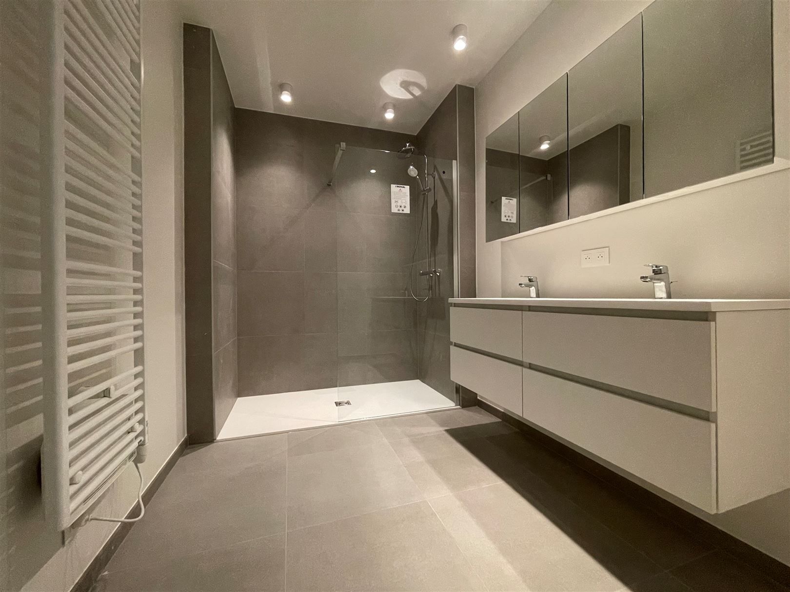 Wonen in stijl 6 luxueuze nieuwbouwappartementen te huur vanaf 1 juli 2025 In Buggenhout (Opstal) foto 12