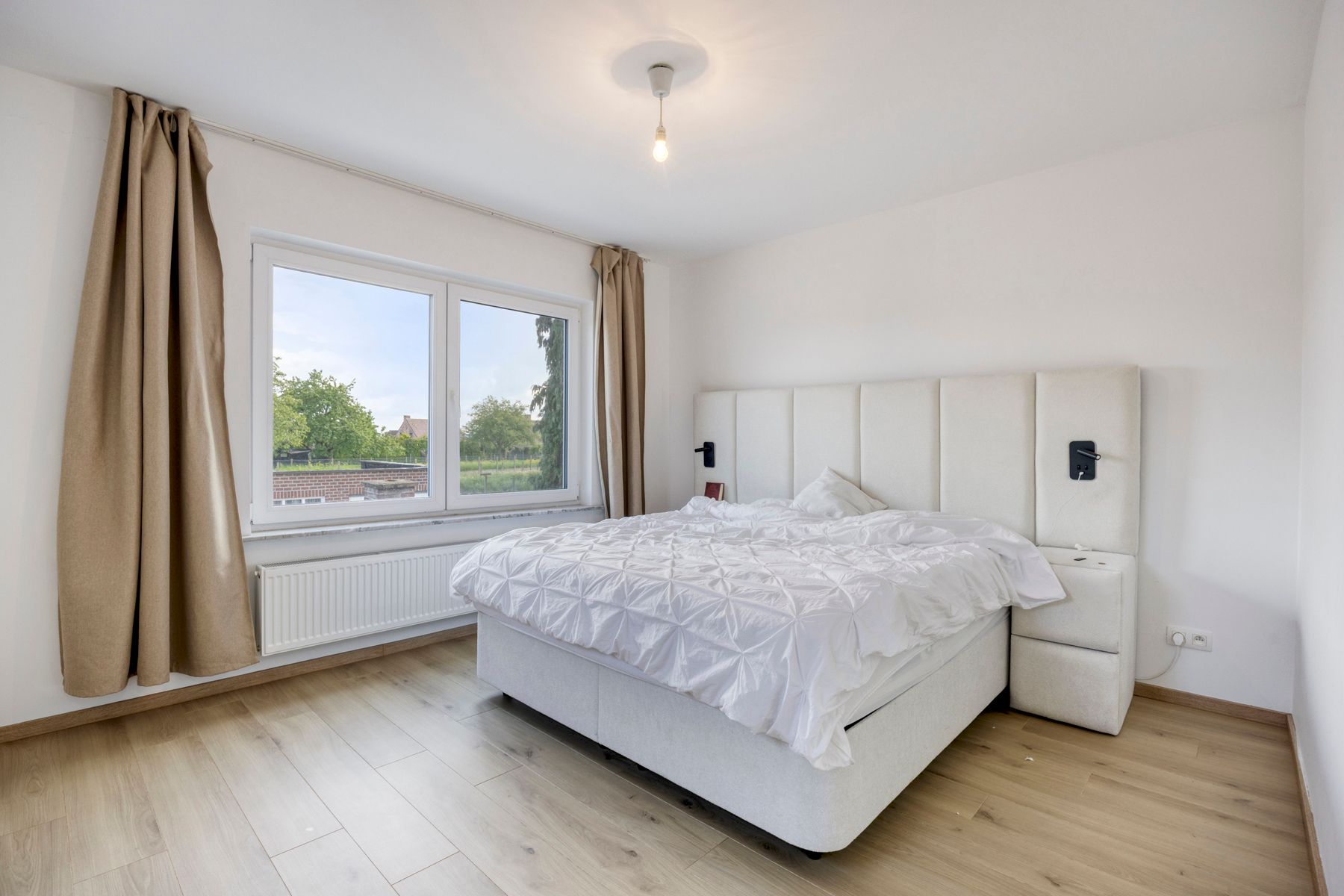 Gerenoveerde driegevelwoning nabij Halle foto 10