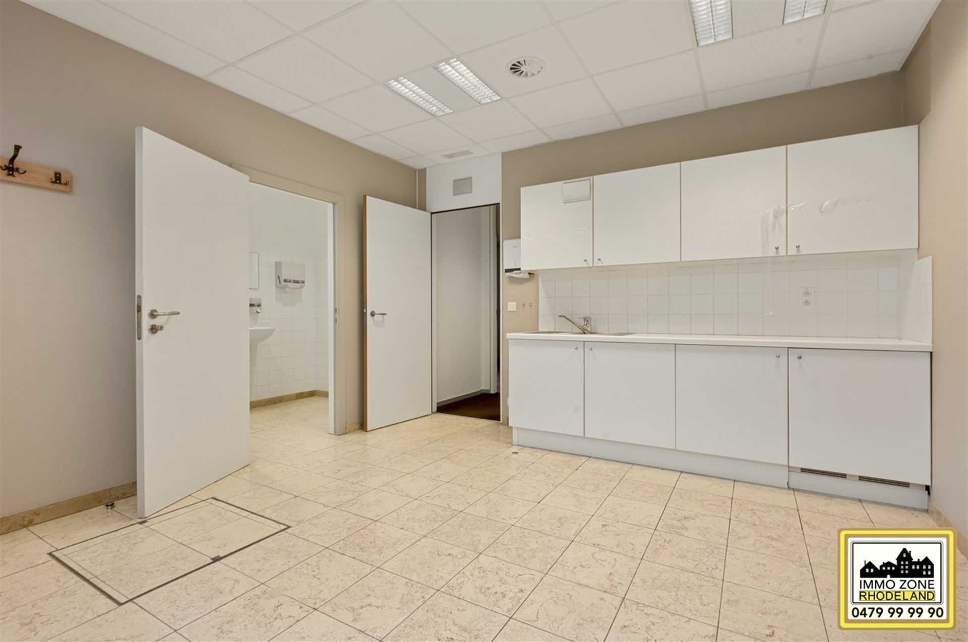 Zeer goed gelegen duplex met handelspand / kantoorruimte foto 12