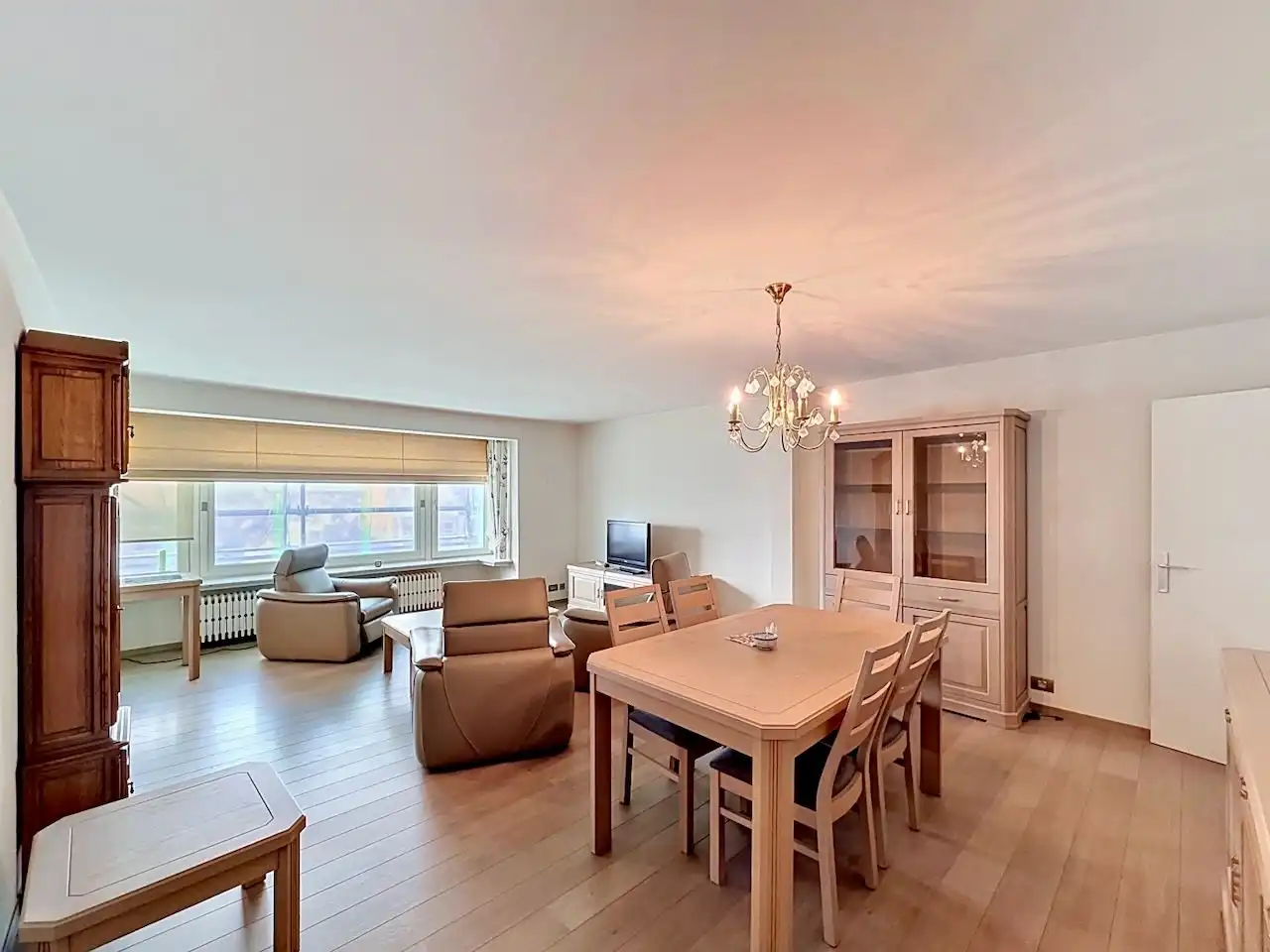 Gezellig 2-slaapkamerappartement op de 5de verdieping gelegen op de Graaf d’Ursellaan foto 4