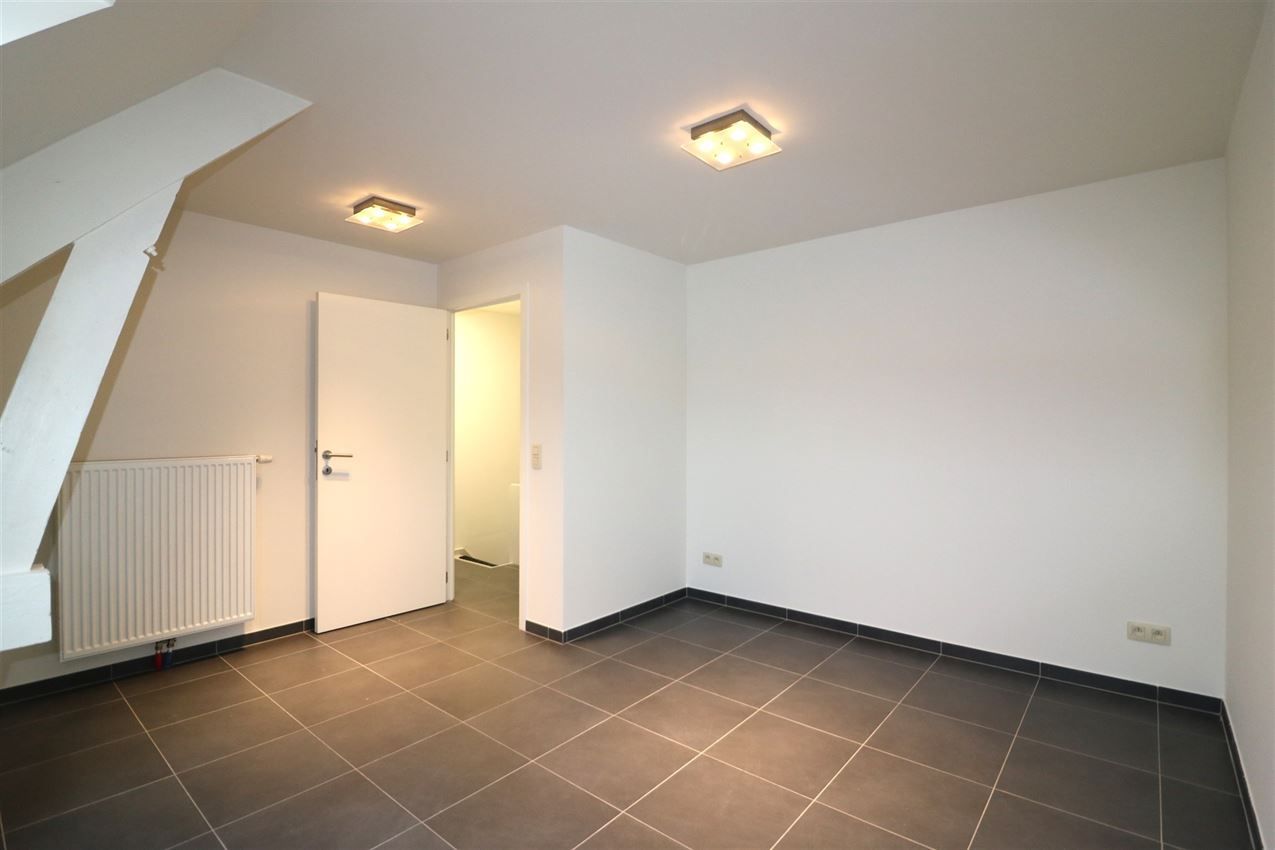 Duplex, 2 slpk. groot terras,n staanplaats, nabij station  foto 33