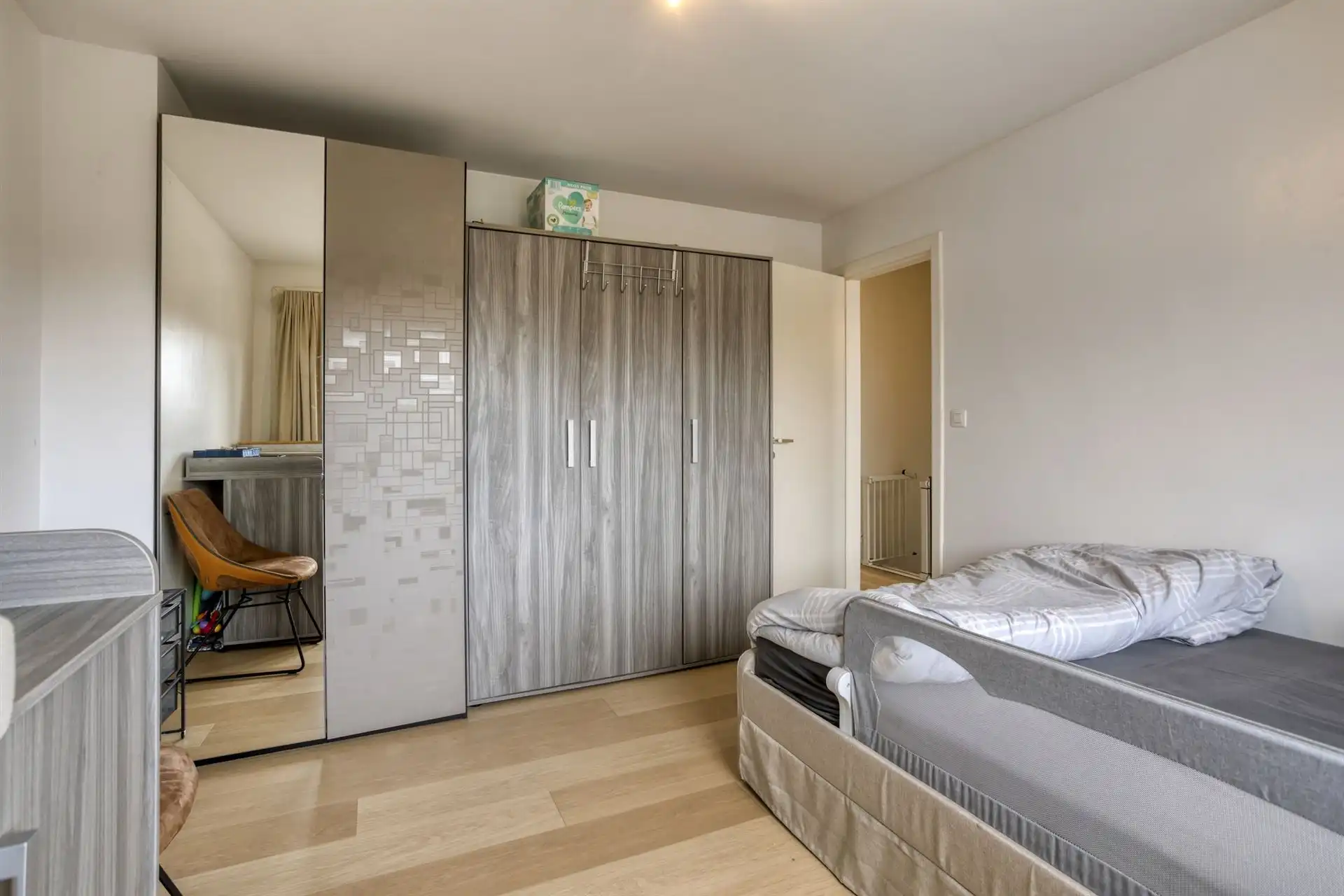 Halfopen bebouwing met 2 (mog. 3) slaapkamers en garage.  foto 15