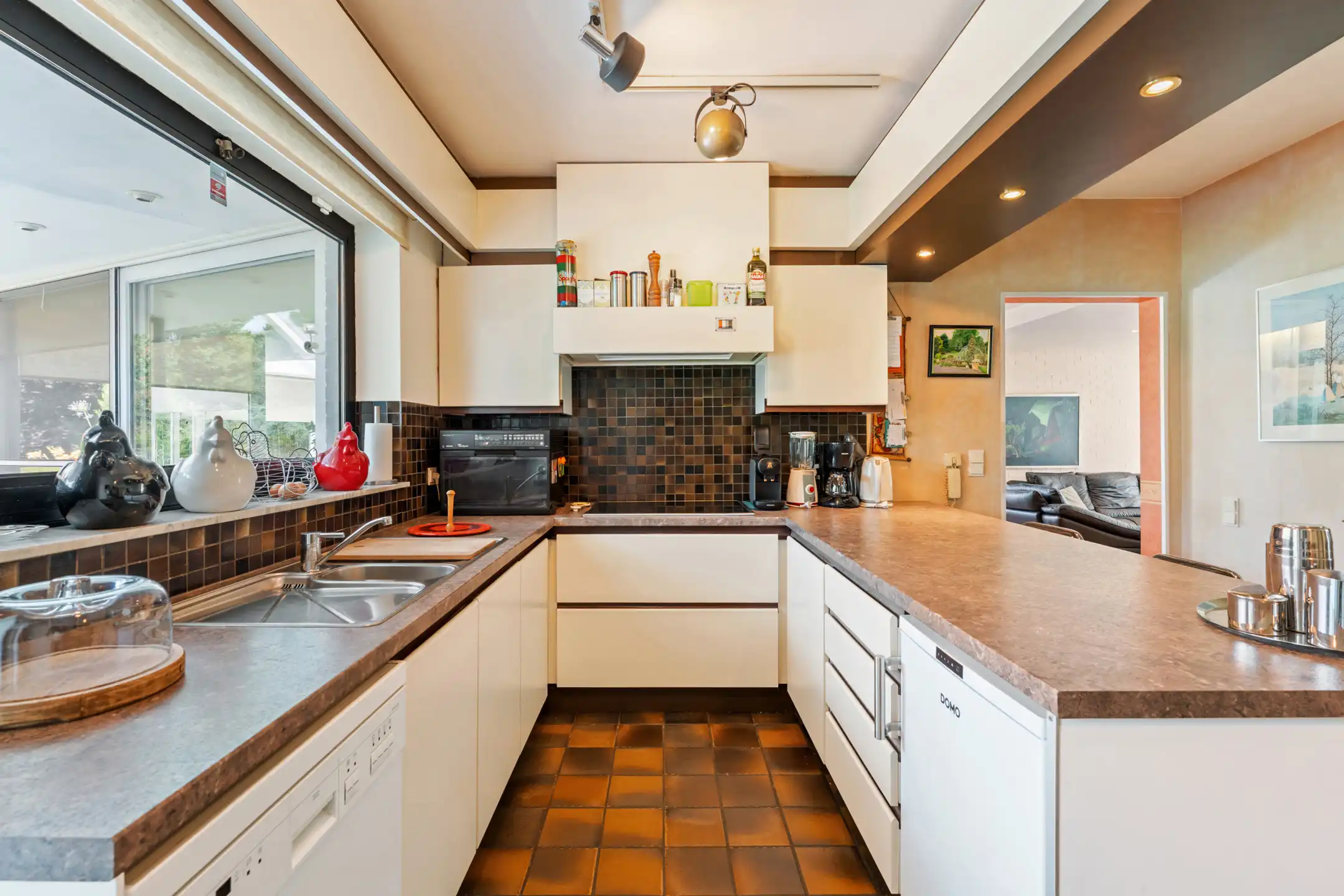 Verrassend eigentijdse woning inclusief bouwgrond foto 18