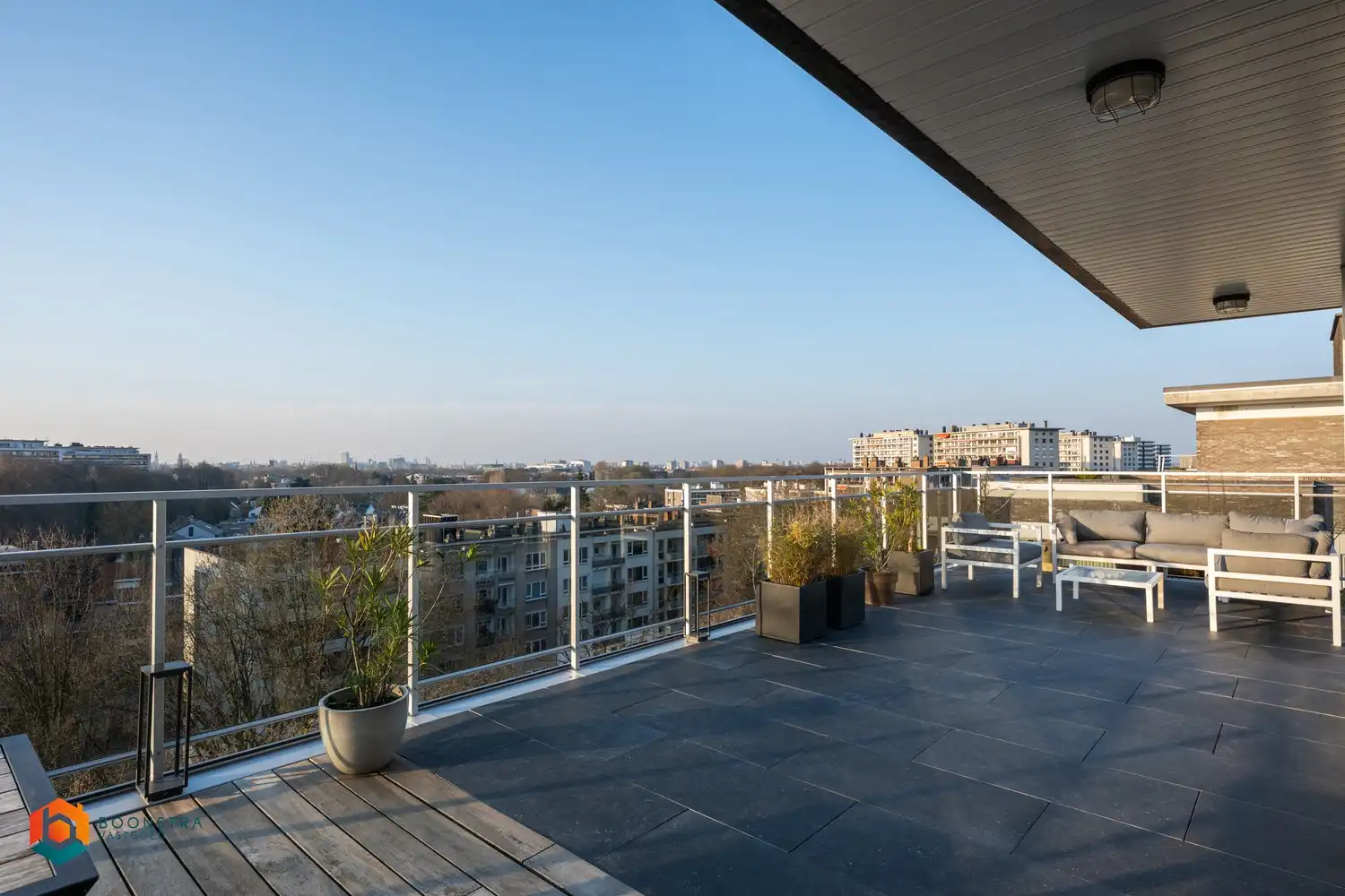 Exclusieve penthouse met 3 slpkrs, zéér riant terras (115 m²) en 2 autostaanplaatsen foto 21
