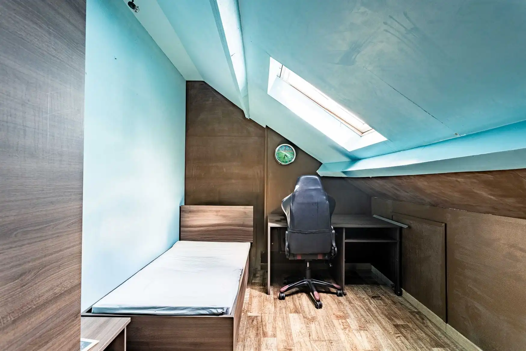 Halfopen woning met zicht op Schipdonkkanaal en velden foto 13