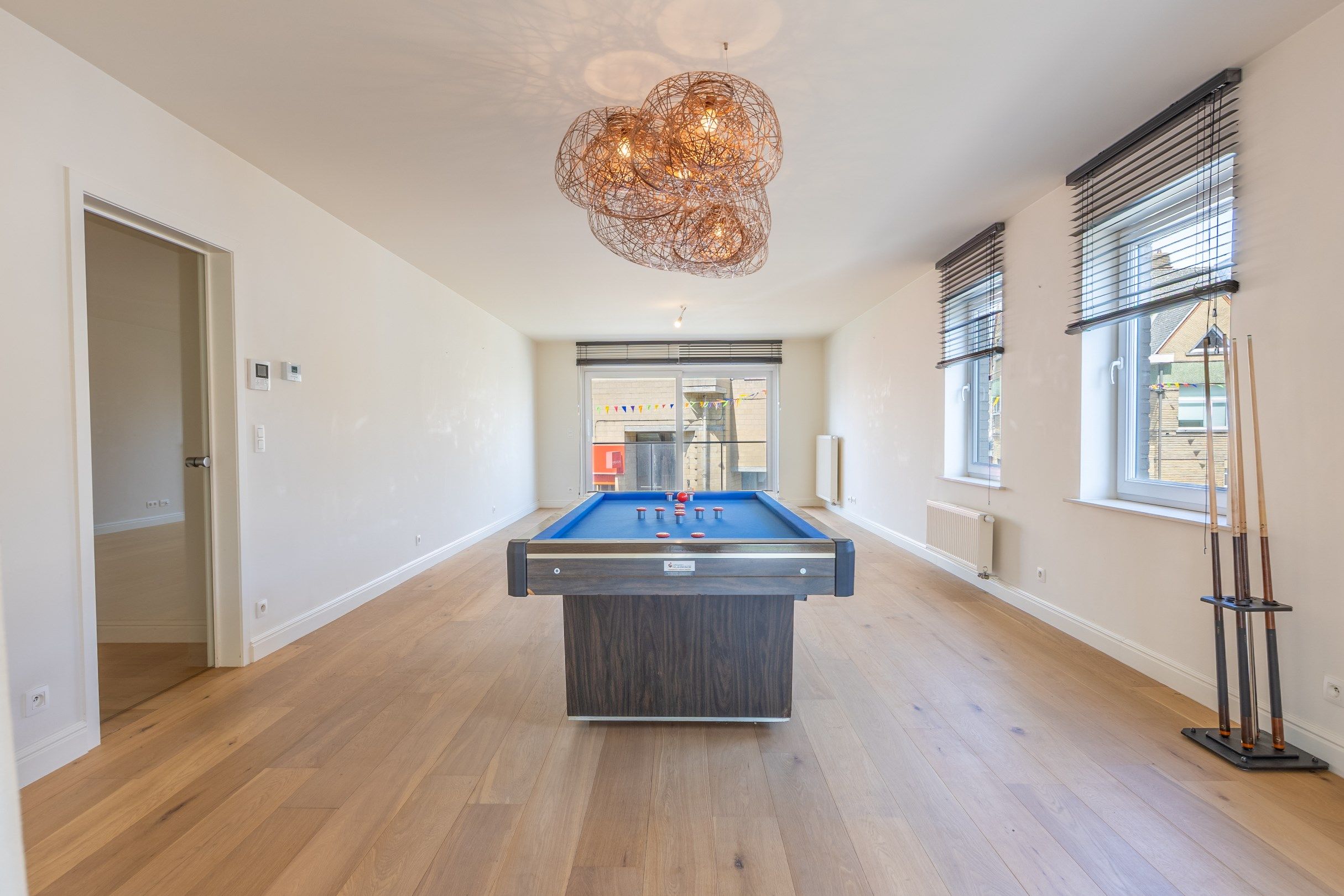 UITZONDERLIJK APPARTEMENT MET AUTOSTAANPLAATS  foto 2