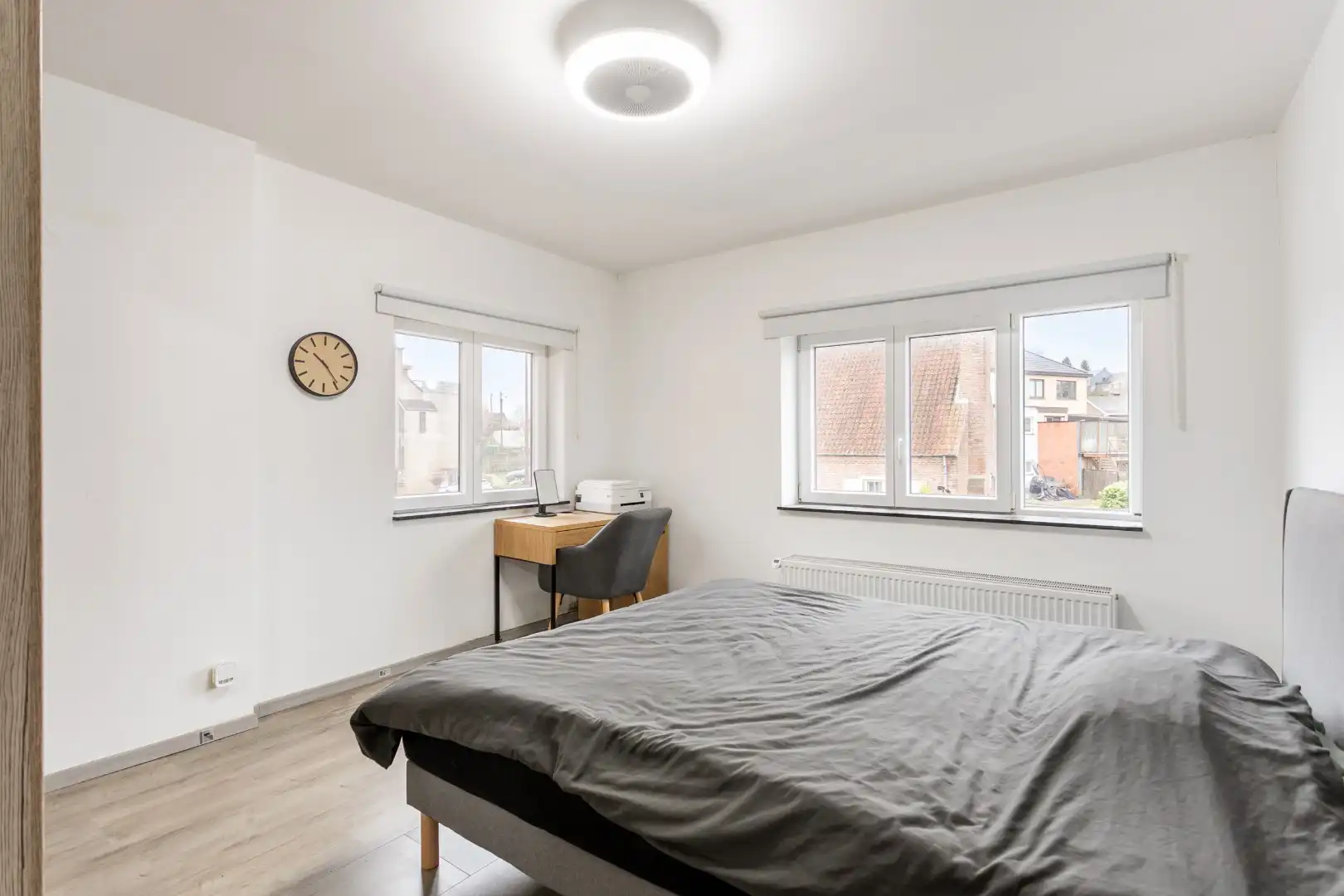 Instapklare woning met 3 slaapkamers en tuin te Dworp foto 9