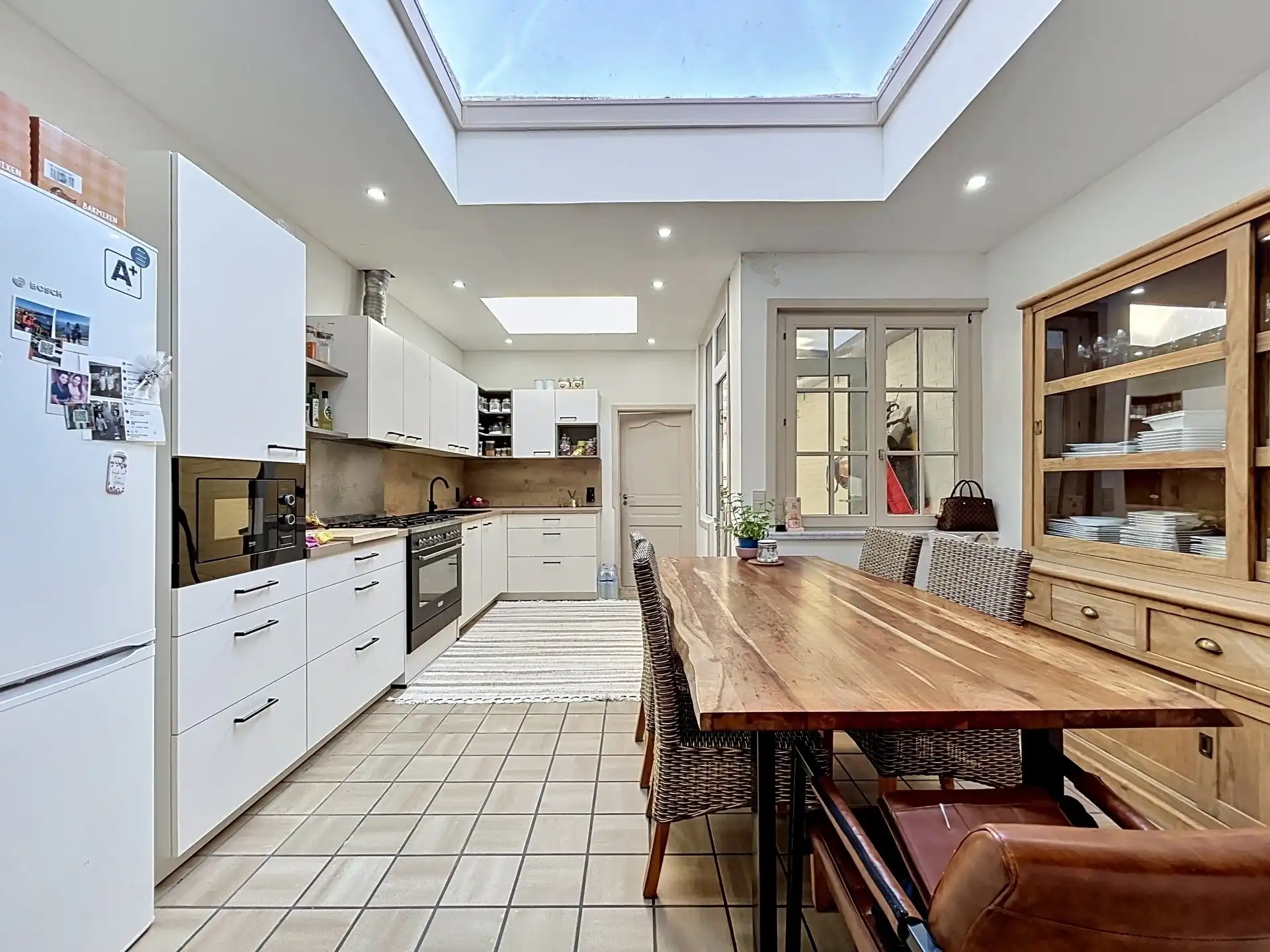 Prachtige gezinswoning met 3 slaapkamers in hartje Sint-Niklaas! foto 4