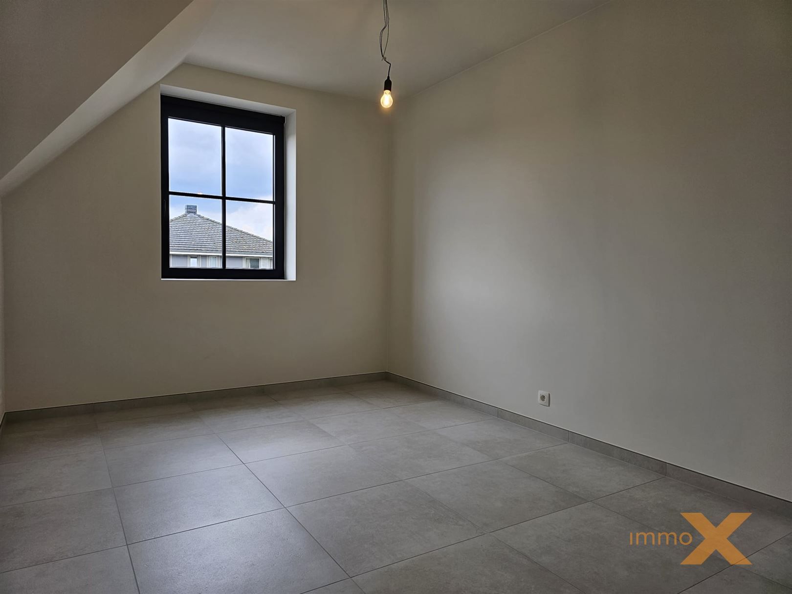 PRACHTIG AFGEWERKTE NIEUWBOUWWONING foto 19