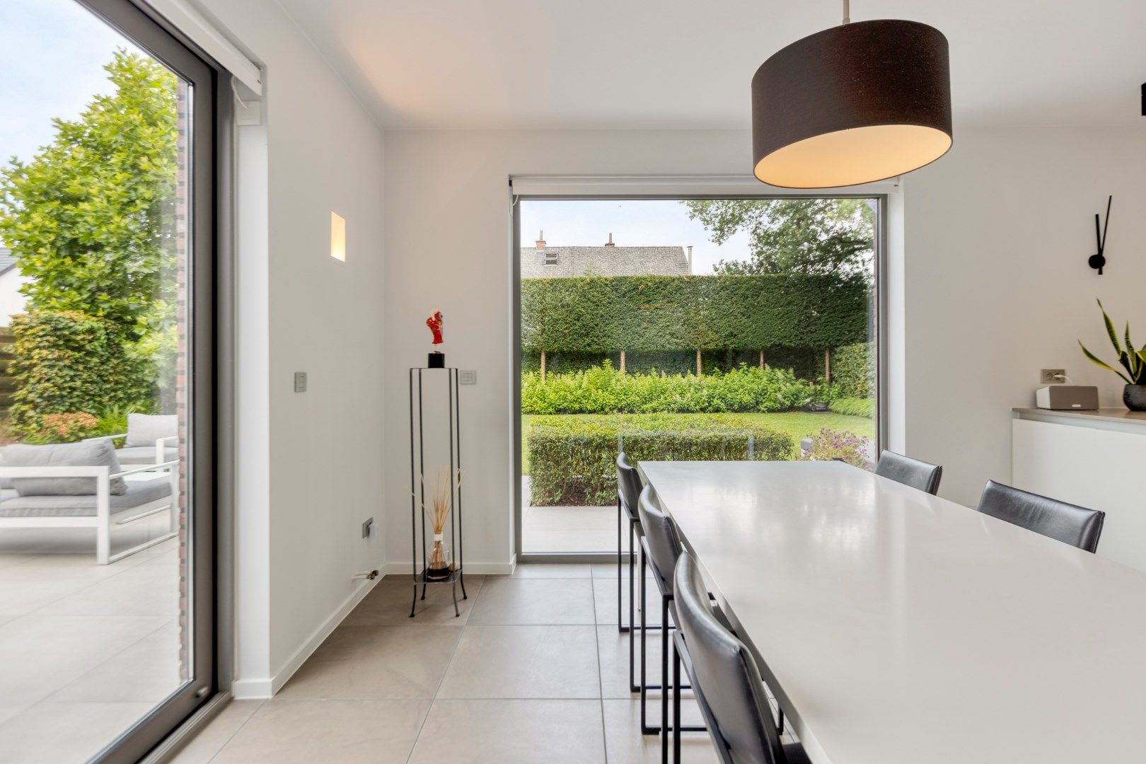 Moderne, instapklare gezinswoning met 3 slpks in een doodlopende straat te Mol-Donk !  foto 8